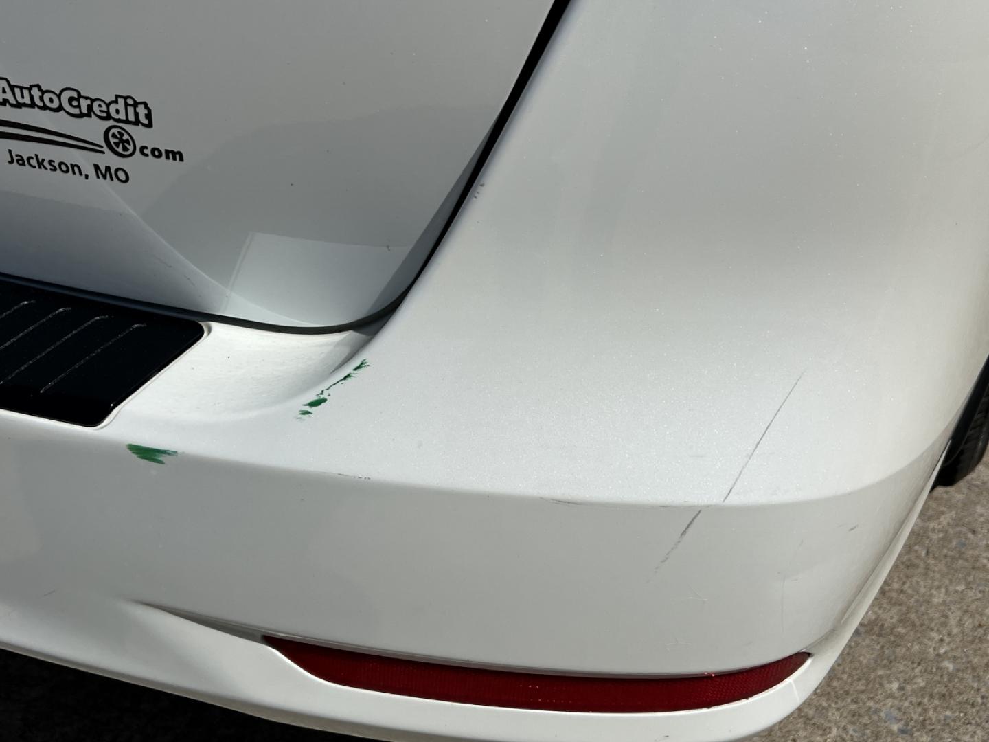 2019 WHITE /Gray Leather Honda Odyssey EX-L (5FNRL6H73KB) with an 3.5L V6 engine, Automatic transmission, located at 506 S. Kingshighway, Cape Girardeau, MO, 63703, (573) 235-5000, 37.294991, -89.553635 - 2019 Honda Odyssey EX-L 101xxx miles Front Wheel Drive 3.5L V6 Automatic Leather 3rd Row Rear Entertainment Navigation Power/Heated Seats Backup Camera Bluetooth Remote Start Cruise Power Windows/Locks/Mirrors We have financing available and we accept trades! Fill out a credit applica - Photo#52