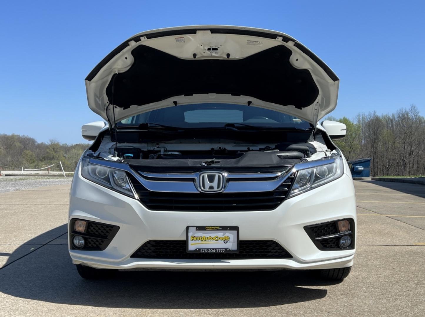 2019 WHITE /Gray Leather Honda Odyssey EX-L (5FNRL6H73KB) with an 3.5L V6 engine, Automatic transmission, located at 506 S. Kingshighway, Cape Girardeau, MO, 63703, (573) 235-5000, 37.294991, -89.553635 - 2019 Honda Odyssey EX-L 101xxx miles Front Wheel Drive 3.5L V6 Automatic Leather 3rd Row Rear Entertainment Navigation Power/Heated Seats Backup Camera Bluetooth Remote Start Cruise Power Windows/Locks/Mirrors We have financing available and we accept trades! Fill out a credit applica - Photo#40