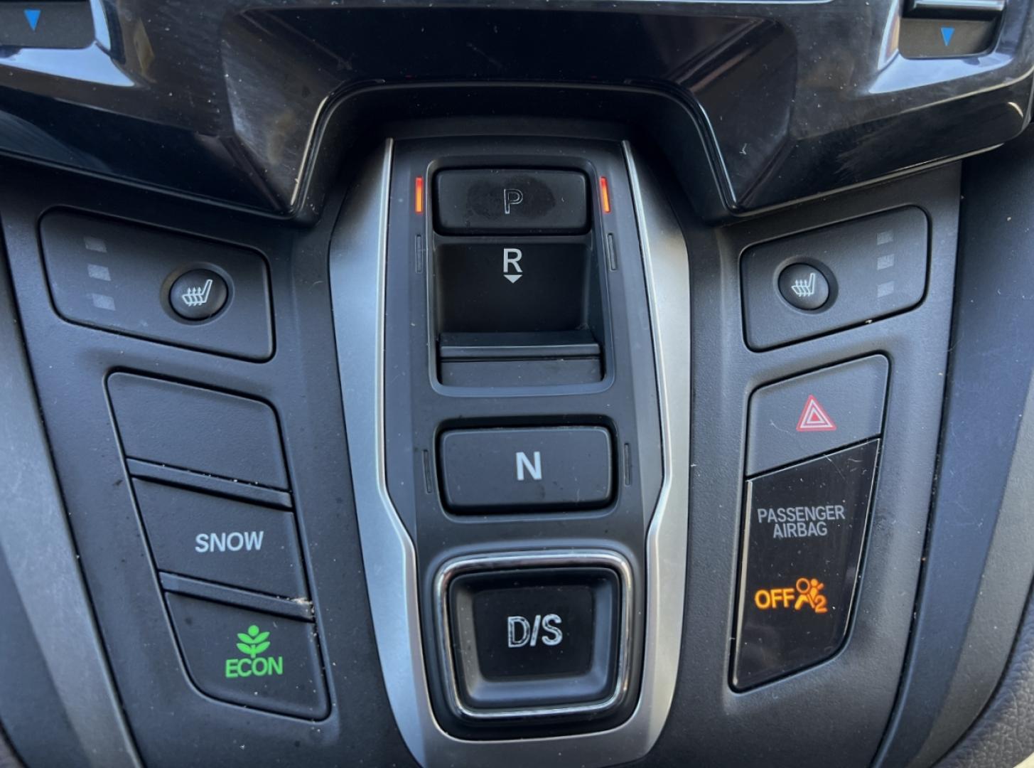2019 WHITE /Gray Leather Honda Odyssey EX-L (5FNRL6H73KB) with an 3.5L V6 engine, Automatic transmission, located at 506 S. Kingshighway, Cape Girardeau, MO, 63703, (573) 235-5000, 37.294991, -89.553635 - 2019 Honda Odyssey EX-L 101xxx miles Front Wheel Drive 3.5L V6 Automatic Leather 3rd Row Rear Entertainment Navigation Power/Heated Seats Backup Camera Bluetooth Remote Start Cruise Power Windows/Locks/Mirrors We have financing available and we accept trades! Fill out a credit applica - Photo#28