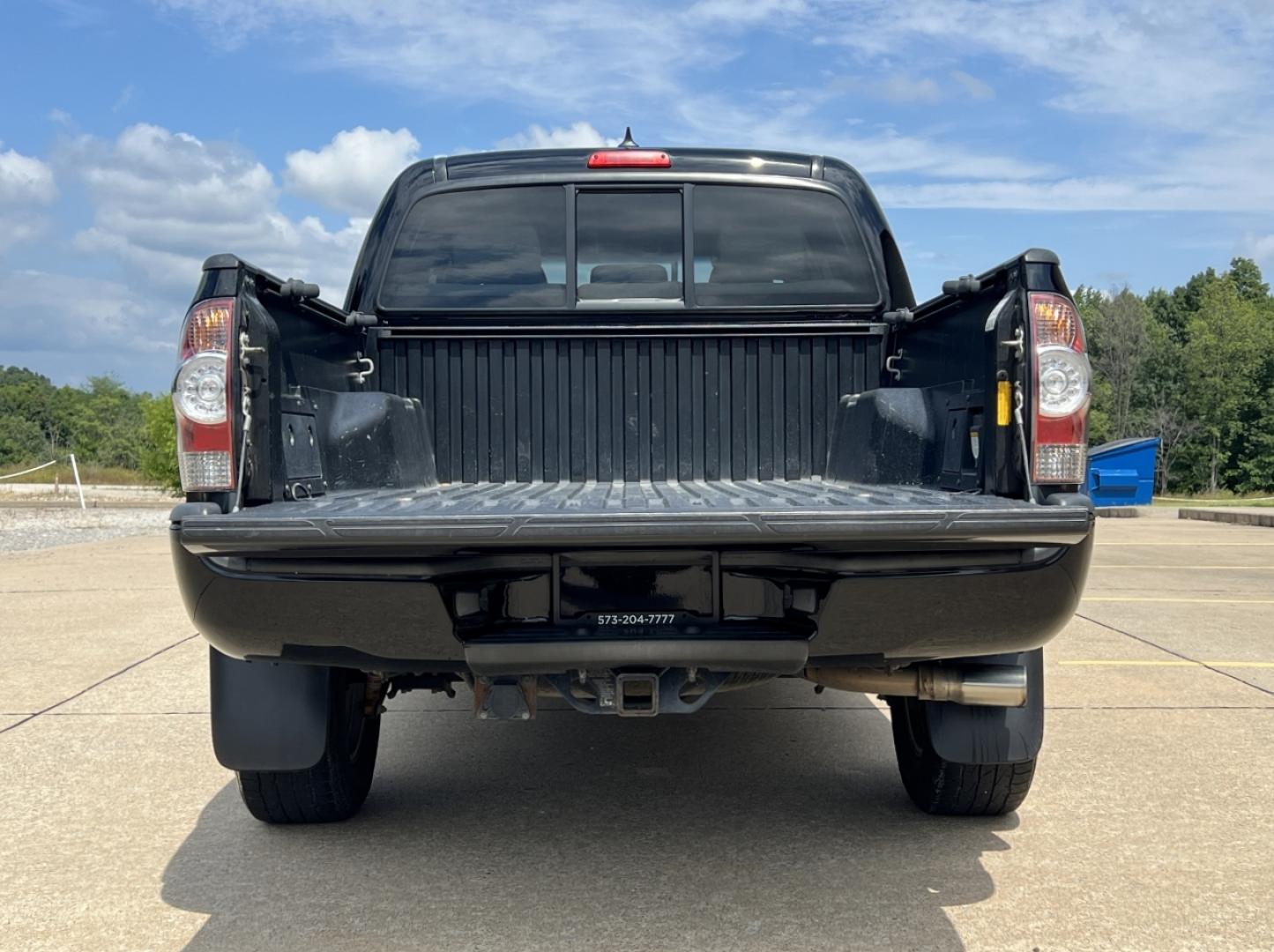 2015 BLACK /Gray Cloth Toyota Tacoma PreRunner Double Cab V6 2WD (5TFJU4GN4FX) with an 4.0L V6 engine, 5-Speed Automatic transmission, located at 506 S. Kingshighway, Cape Girardeau, MO, 63703, (573) 235-5000, 37.294991, -89.553635 - 2015 Toyota Tacoma PreRunner TRD Sport Local 1-Owner 227xxx miles Rear Wheel Drive 4.0L V6 Automatic Bluetooth Cruise Power Windows/Locks/Mirrors We have financing available and we accept trades! Fill out a credit application on our website or come by today! If you have any questions, give - Photo#16