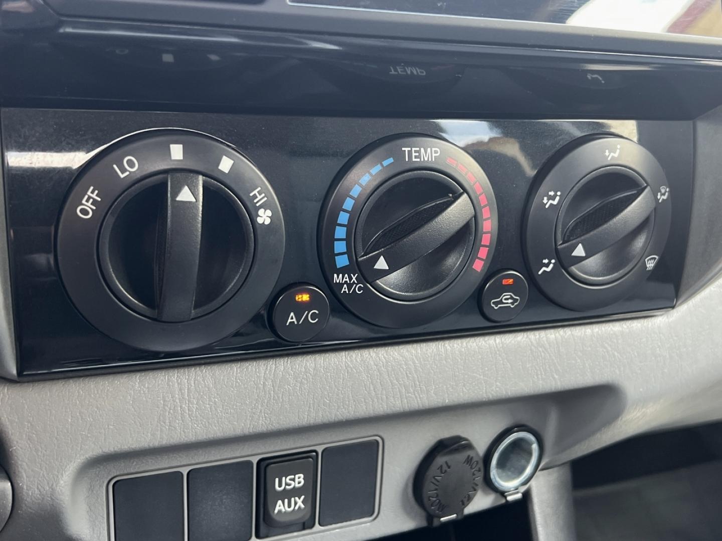 2015 BLACK /Gray Cloth Toyota Tacoma PreRunner Double Cab V6 2WD (5TFJU4GN4FX) with an 4.0L V6 engine, 5-Speed Automatic transmission, located at 506 S. Kingshighway, Cape Girardeau, MO, 63703, (573) 235-5000, 37.294991, -89.553635 - 2015 Toyota Tacoma PreRunner TRD Sport Local 1-Owner 227xxx miles Rear Wheel Drive 4.0L V6 Automatic Bluetooth Cruise Power Windows/Locks/Mirrors We have financing available and we accept trades! Fill out a credit application on our website or come by today! If you have any questions, give - Photo#24