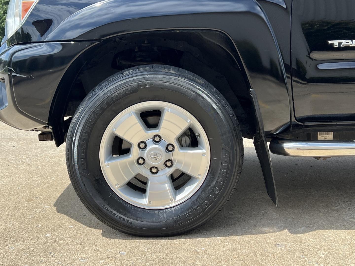 2015 BLACK /Gray Cloth Toyota Tacoma PreRunner Double Cab V6 2WD (5TFJU4GN4FX) with an 4.0L V6 engine, 5-Speed Automatic transmission, located at 506 S. Kingshighway, Cape Girardeau, MO, 63703, (573) 235-5000, 37.294991, -89.553635 - 2015 Toyota Tacoma PreRunner TRD Sport Local 1-Owner 227xxx miles Rear Wheel Drive 4.0L V6 Automatic Bluetooth Cruise Power Windows/Locks/Mirrors We have financing available and we accept trades! Fill out a credit application on our website or come by today! If you have any questions, give - Photo#31