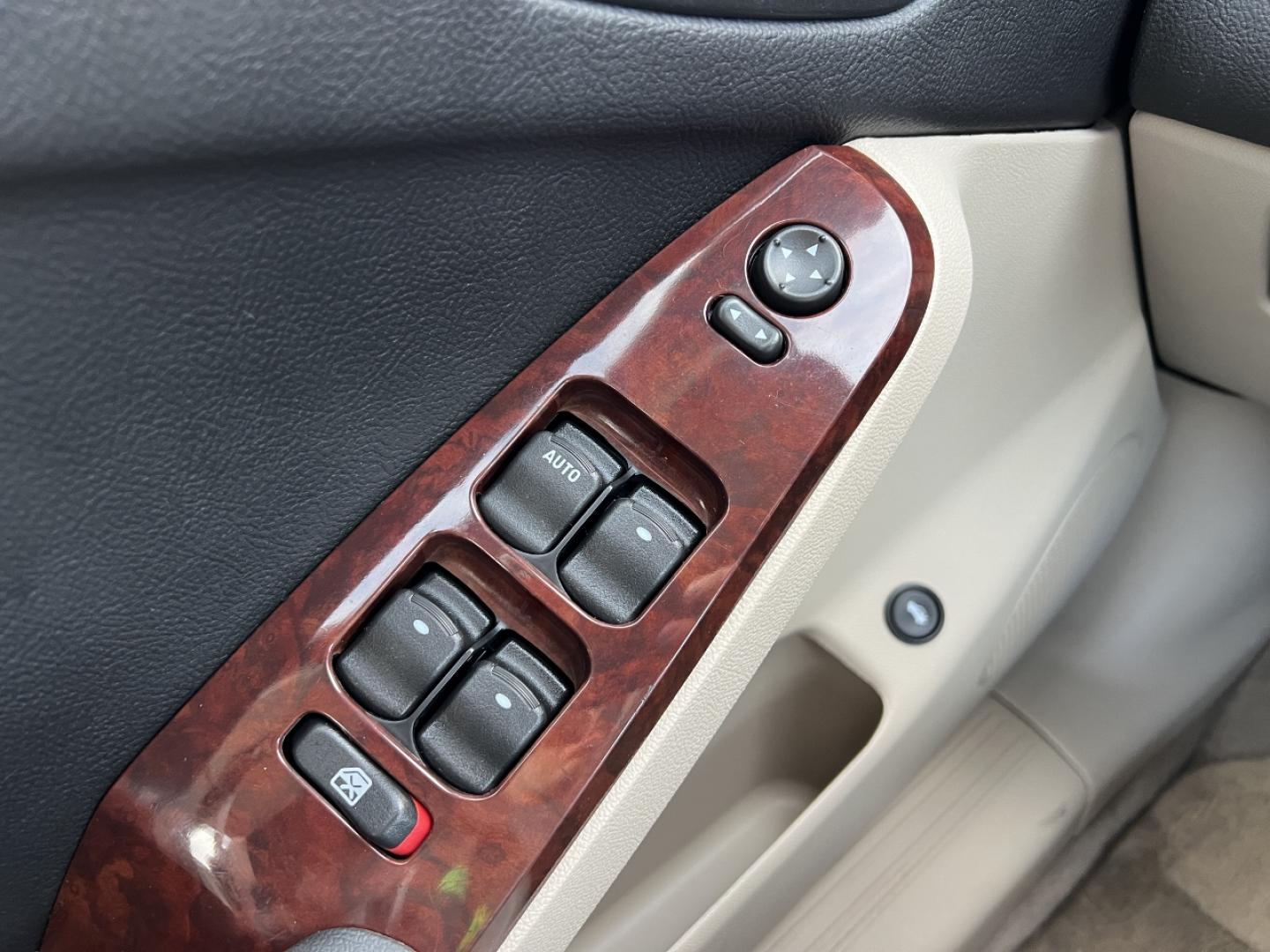 2009 GREY /Tan Cloth Pontiac G6 Sedan (1G2ZG57B694) with an 2.4L 4 Cyl. engine, 4-Speed Automatic Overdrive transmission, located at 2990 Old Orchard Rd., Jackson, MO, 63755, 37.354214, -89.612106 - 2009 Pontiac G6 Only 48xxx miles Front Wheel Drive 2.4L 4 Cyl. Automatic Cruise Power Windows/Locks/Mirrors We have financing available and we accept trades! Fill out a credit application on our website or come by today! If you have any questions, give us a call at (573) 204-7777 or visit ou - Photo#23