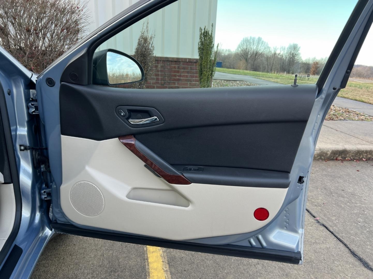 2009 GREY /Tan Cloth Pontiac G6 Sedan (1G2ZG57B694) with an 2.4L 4 Cyl. engine, 4-Speed Automatic Overdrive transmission, located at 2990 Old Orchard Rd., Jackson, MO, 63755, 37.354214, -89.612106 - 2009 Pontiac G6 Only 48xxx miles Front Wheel Drive 2.4L 4 Cyl. Automatic Cruise Power Windows/Locks/Mirrors We have financing available and we accept trades! Fill out a credit application on our website or come by today! If you have any questions, give us a call at (573) 204-7777 or visit ou - Photo#11