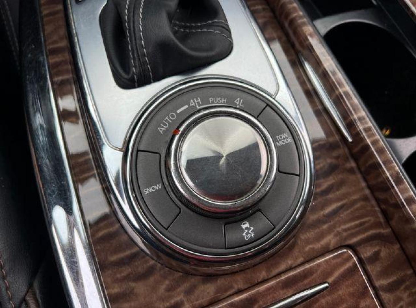 2018 WHITE /Black NISSAN ARMADA SL (JN8AY2NC2JX) with an 5.6L engine, Automatic transmission, located at 2990 Old Orchard Rd., Jackson, MO, 63755, 37.354214, -89.612106 - Photo#2