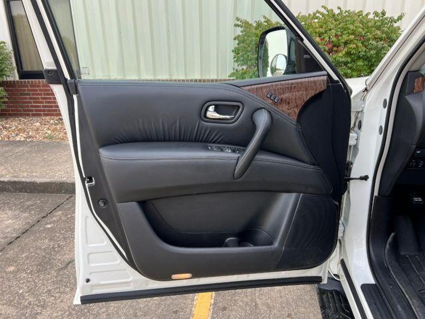 2018 WHITE /Black NISSAN ARMADA SL (JN8AY2NC2JX) with an 5.6L engine, Automatic transmission, located at 2990 Old Orchard Rd., Jackson, MO, 63755, 37.354214, -89.612106 - Photo#16