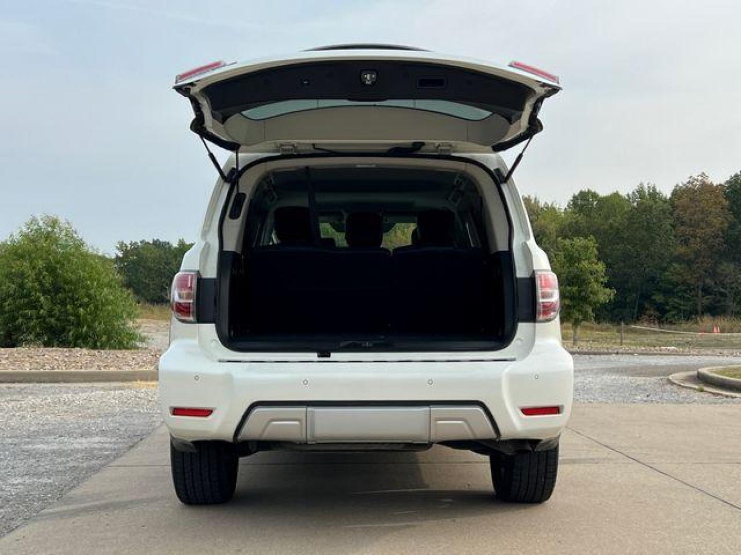 2018 WHITE /Black NISSAN ARMADA SL (JN8AY2NC2JX) with an 5.6L engine, Automatic transmission, located at 2990 Old Orchard Rd., Jackson, MO, 63755, 37.354214, -89.612106 - Photo#23