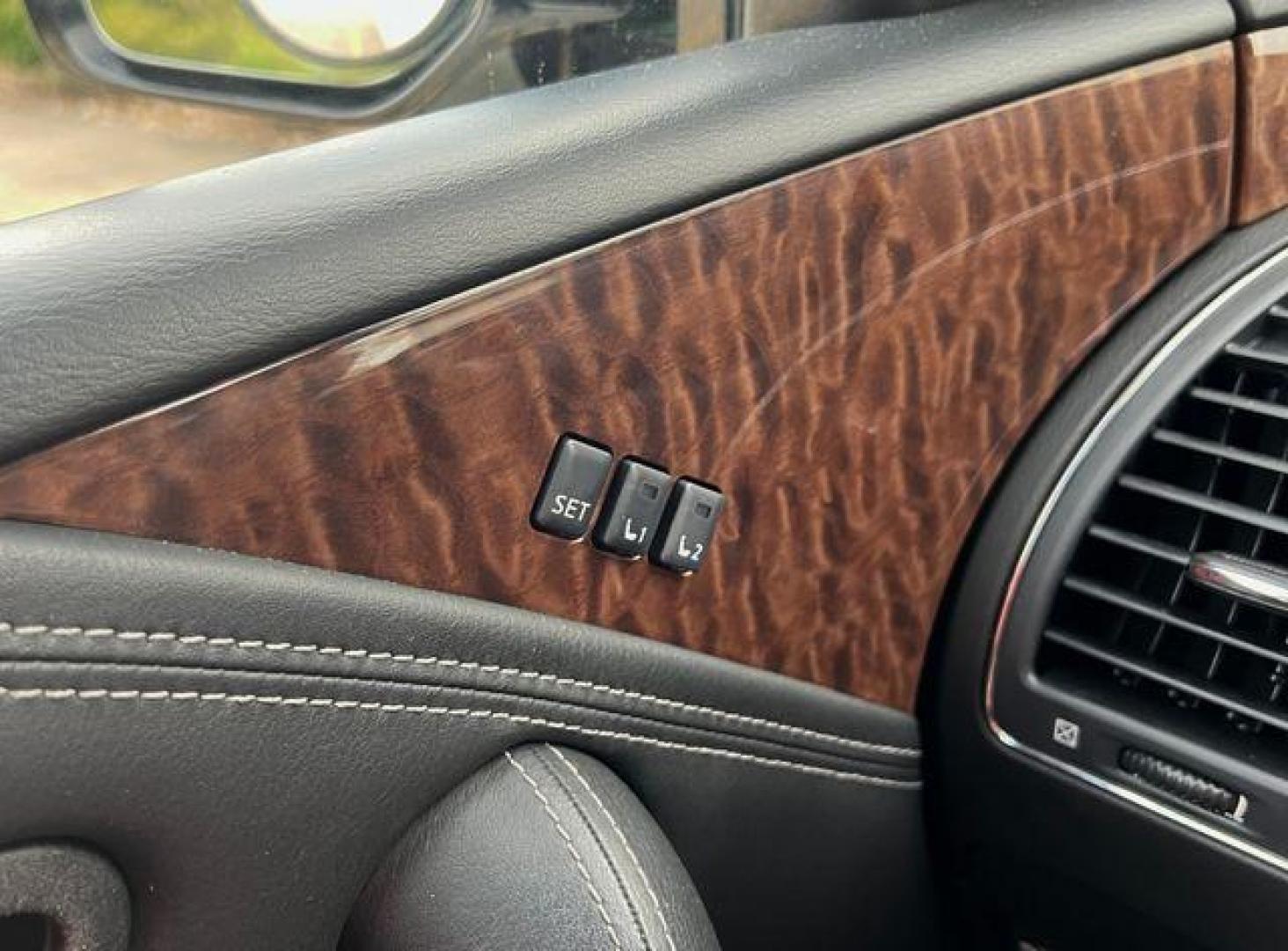 2018 WHITE /Black NISSAN ARMADA SL (JN8AY2NC2JX) with an 5.6L engine, Automatic transmission, located at 2990 Old Orchard Rd., Jackson, MO, 63755, 37.354214, -89.612106 - Photo#35