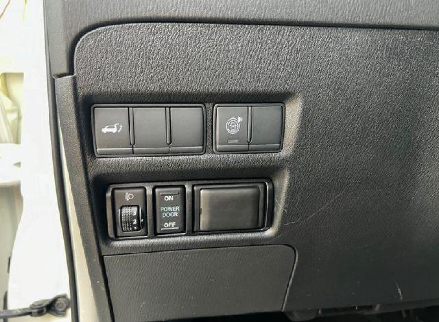 2018 WHITE /Black NISSAN ARMADA SL (JN8AY2NC2JX) with an 5.6L engine, Automatic transmission, located at 2990 Old Orchard Rd., Jackson, MO, 63755, 37.354214, -89.612106 - Photo#37