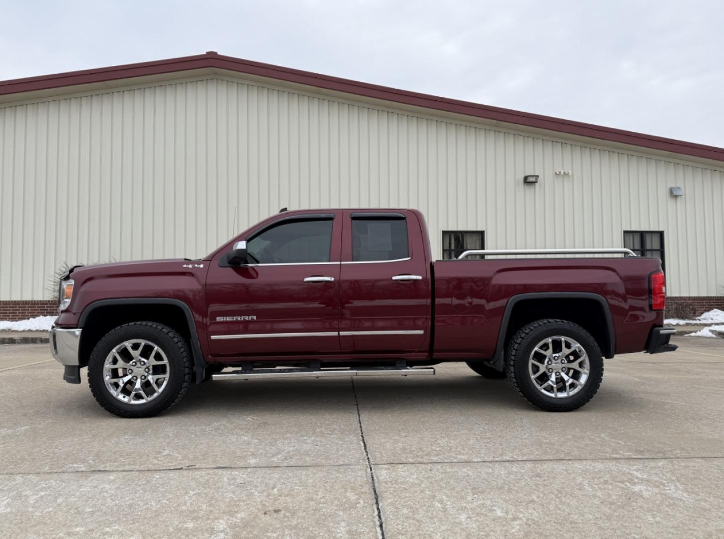 2014 MAROON /Black Leather GMC Sierra 1500 SLT Crew Cab 4WD (1GTV2VEJ4EZ) with an 6.2L V8 engine, Automatic transmission, located at 2990 Old Orchard Rd., Jackson, MO, 63755, 37.354214, -89.612106 - *** SALVAGE TITLE *** 2014 GMC Sierra 1500 SLT Only 91xxx miles 4x4 6.2L V8 Automatic Leather Navigation Power/Heated Seats Backup Camera Bluetooth Remote Start Cruise Power Windows/Locks/Mirrors We have financing available and we accept trades! Fill out a credit application on our web - Photo#9