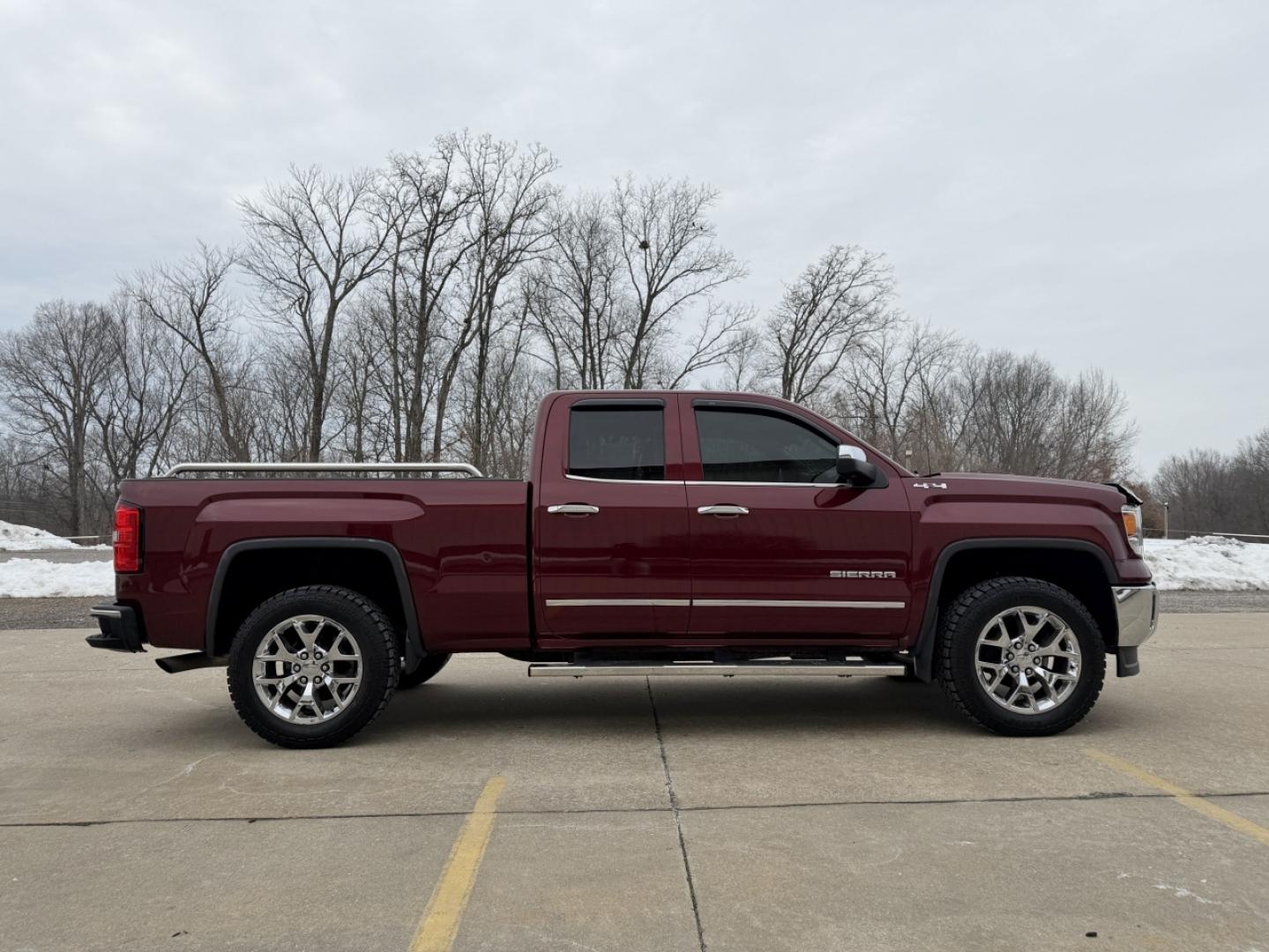 2014 MAROON /Black Leather GMC Sierra 1500 SLT Crew Cab 4WD (1GTV2VEJ4EZ) with an 6.2L V8 engine, Automatic transmission, located at 2990 Old Orchard Rd., Jackson, MO, 63755, 37.354214, -89.612106 - *** SALVAGE TITLE *** 2014 GMC Sierra 1500 SLT Only 91xxx miles 4x4 6.2L V8 Automatic Leather Navigation Power/Heated Seats Backup Camera Bluetooth Remote Start Cruise Power Windows/Locks/Mirrors We have financing available and we accept trades! Fill out a credit application on our web - Photo#10