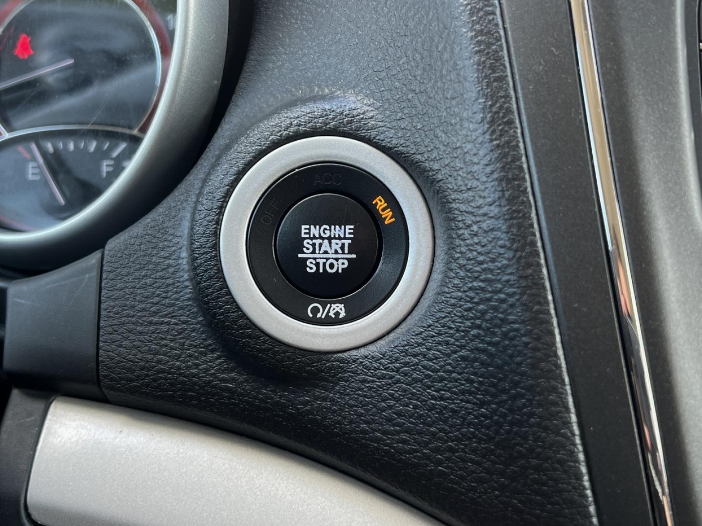 2020 GRAY /Black Cloth Dodge Journey SE Value (3C4PDCAB5LT) with an 2.4L 4 Cyl. engine, Automatic transmission, located at 506 S. Kingshighway, Cape Girardeau, MO, 63703, (573) 235-5000, 37.294991, -89.553635 - 2020 Dodge Journey SE 1-Owner 83xxx miles Front Wheel Drive 2.4L 4 Cyl. Automatic 3rd Row Backup Camera Cruise Power Windows/Locks/Mirrors We have financing available and we accept trades! Fill out a credit application on our website or come by today! If you have any questions, give us a - Photo#22