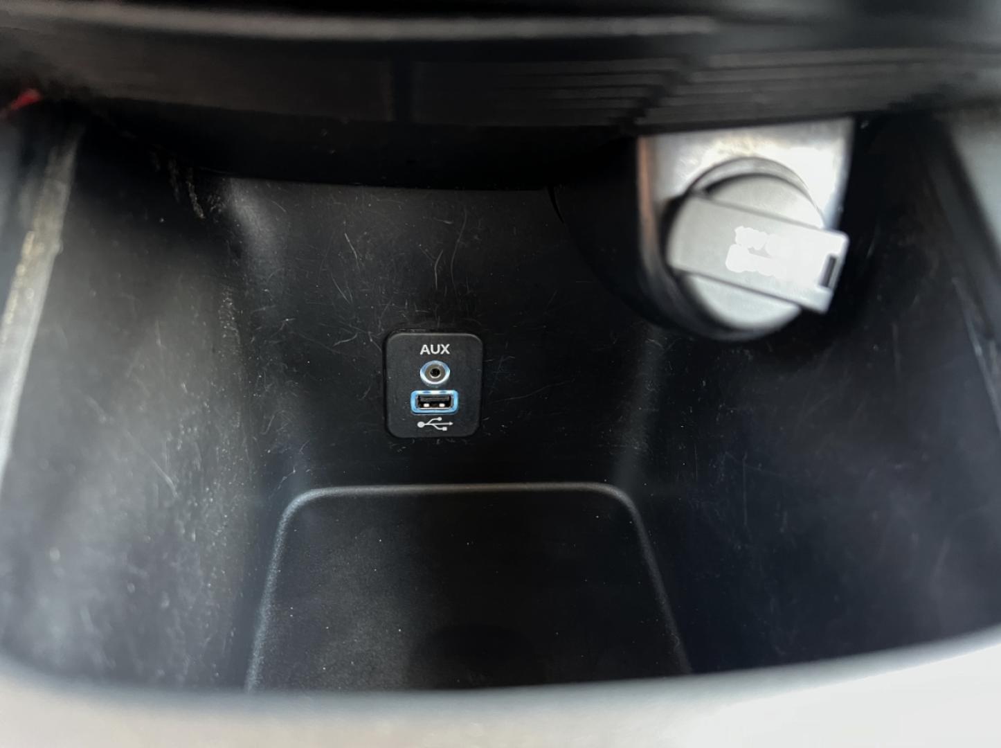 2020 GRAY /Black Cloth Dodge Journey SE Value (3C4PDCAB5LT) with an 2.4L 4 Cyl. engine, Automatic transmission, located at 506 S. Kingshighway, Cape Girardeau, MO, 63703, (573) 235-5000, 37.294991, -89.553635 - 2020 Dodge Journey SE 1-Owner 83xxx miles Front Wheel Drive 2.4L 4 Cyl. Automatic 3rd Row Backup Camera Cruise Power Windows/Locks/Mirrors We have financing available and we accept trades! Fill out a credit application on our website or come by today! If you have any questions, give us a - Photo#26