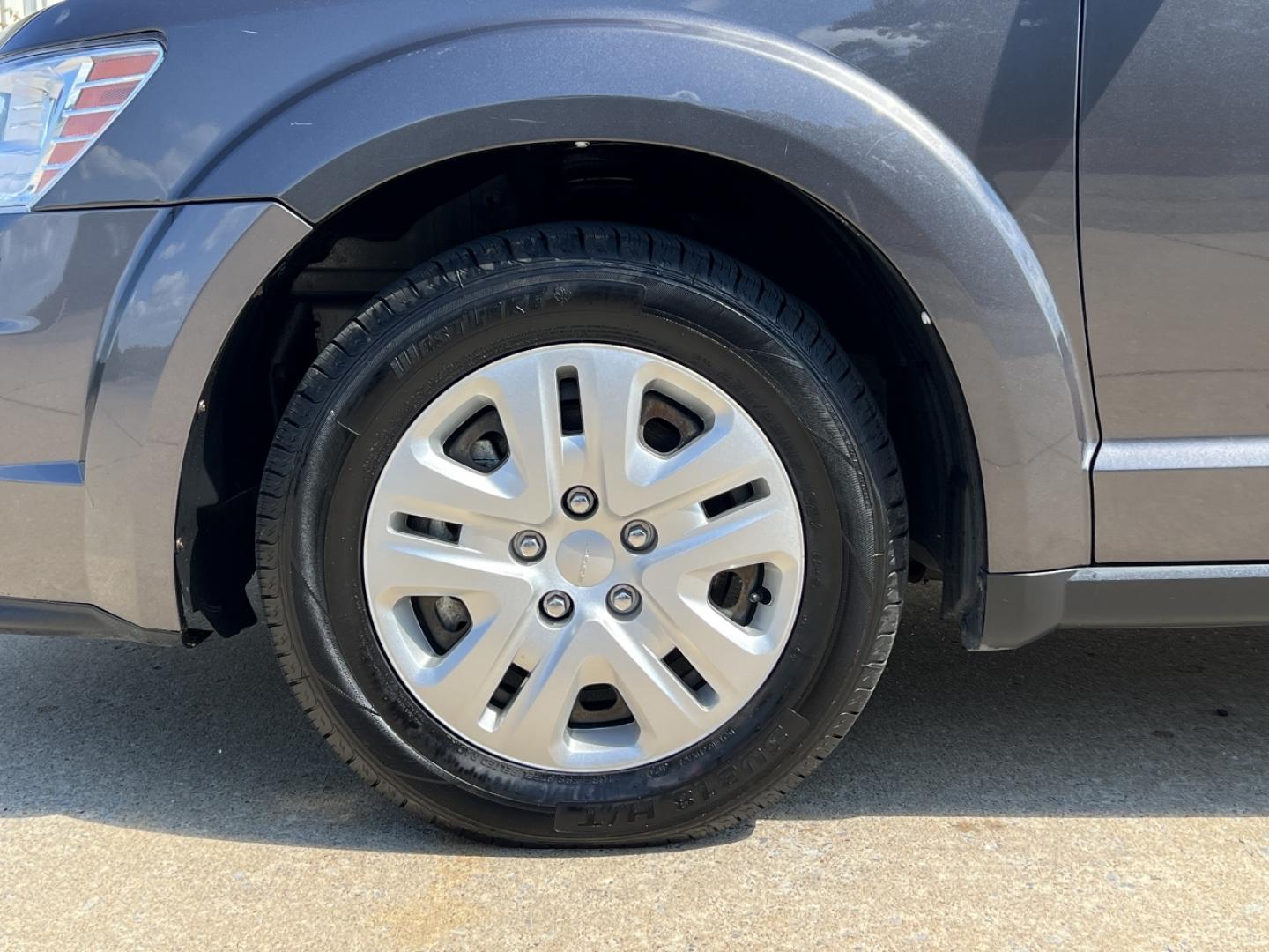 2020 GRAY /Black Cloth Dodge Journey SE Value (3C4PDCAB5LT) with an 2.4L 4 Cyl. engine, Automatic transmission, located at 506 S. Kingshighway, Cape Girardeau, MO, 63703, (573) 235-5000, 37.294991, -89.553635 - 2020 Dodge Journey SE 1-Owner 83xxx miles Front Wheel Drive 2.4L 4 Cyl. Automatic 3rd Row Backup Camera Cruise Power Windows/Locks/Mirrors We have financing available and we accept trades! Fill out a credit application on our website or come by today! If you have any questions, give us a - Photo#33