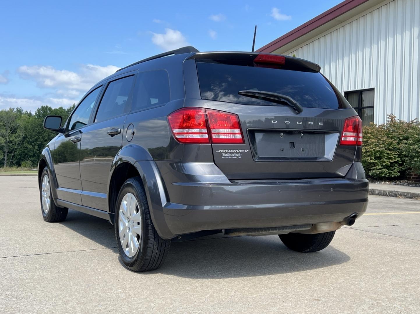 2020 GRAY /Black Cloth Dodge Journey SE Value (3C4PDCAB5LT) with an 2.4L 4 Cyl. engine, Automatic transmission, located at 506 S. Kingshighway, Cape Girardeau, MO, 63703, (573) 235-5000, 37.294991, -89.553635 - 2020 Dodge Journey SE 1-Owner 83xxx miles Front Wheel Drive 2.4L 4 Cyl. Automatic 3rd Row Backup Camera Cruise Power Windows/Locks/Mirrors We have financing available and we accept trades! Fill out a credit application on our website or come by today! If you have any questions, give us a - Photo#7