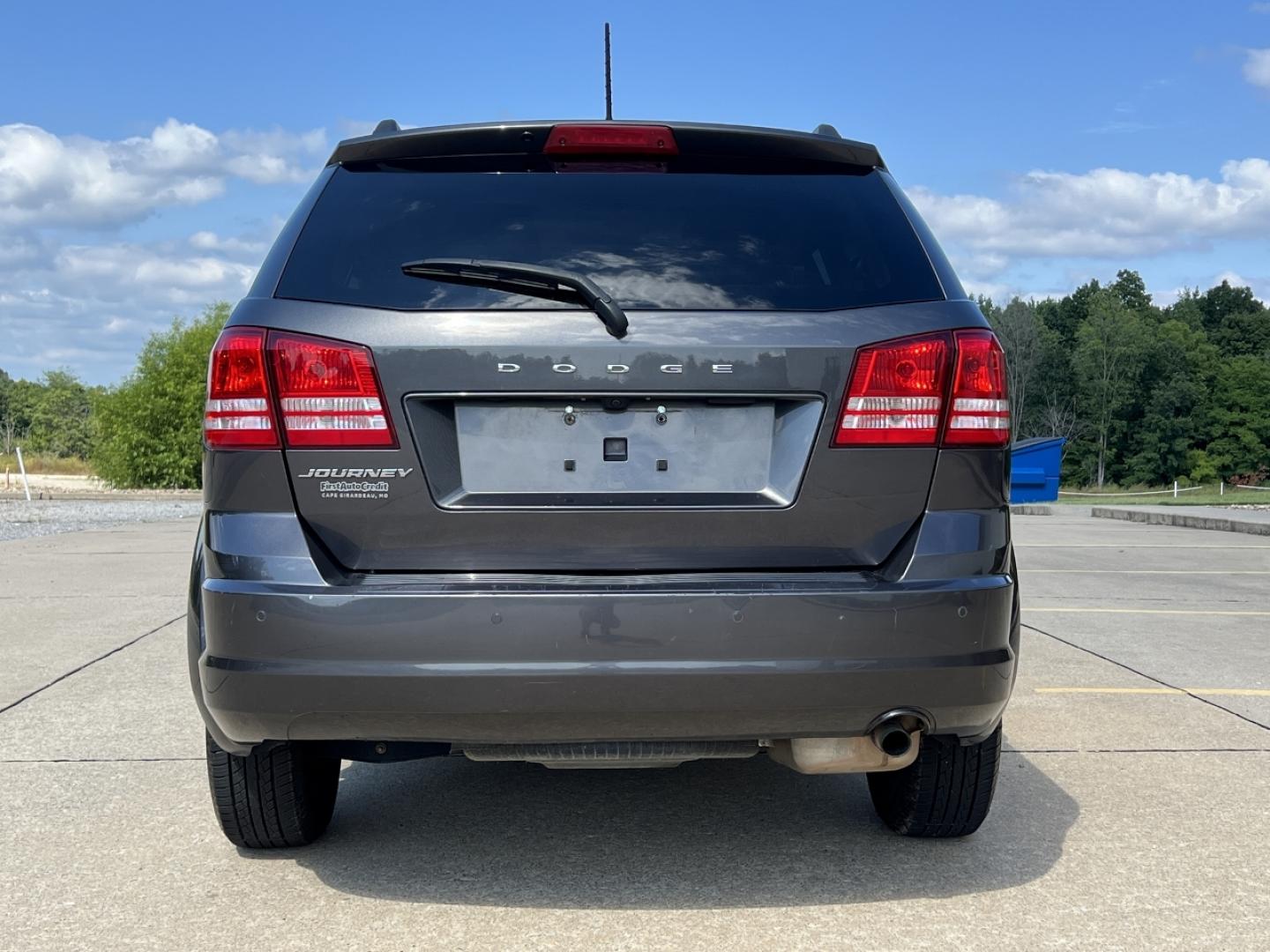 2020 GRAY /Black Cloth Dodge Journey SE Value (3C4PDCAB5LT) with an 2.4L 4 Cyl. engine, Automatic transmission, located at 506 S. Kingshighway, Cape Girardeau, MO, 63703, (573) 235-5000, 37.294991, -89.553635 - 2020 Dodge Journey SE 1-Owner 83xxx miles Front Wheel Drive 2.4L 4 Cyl. Automatic 3rd Row Backup Camera Cruise Power Windows/Locks/Mirrors We have financing available and we accept trades! Fill out a credit application on our website or come by today! If you have any questions, give us a - Photo#8