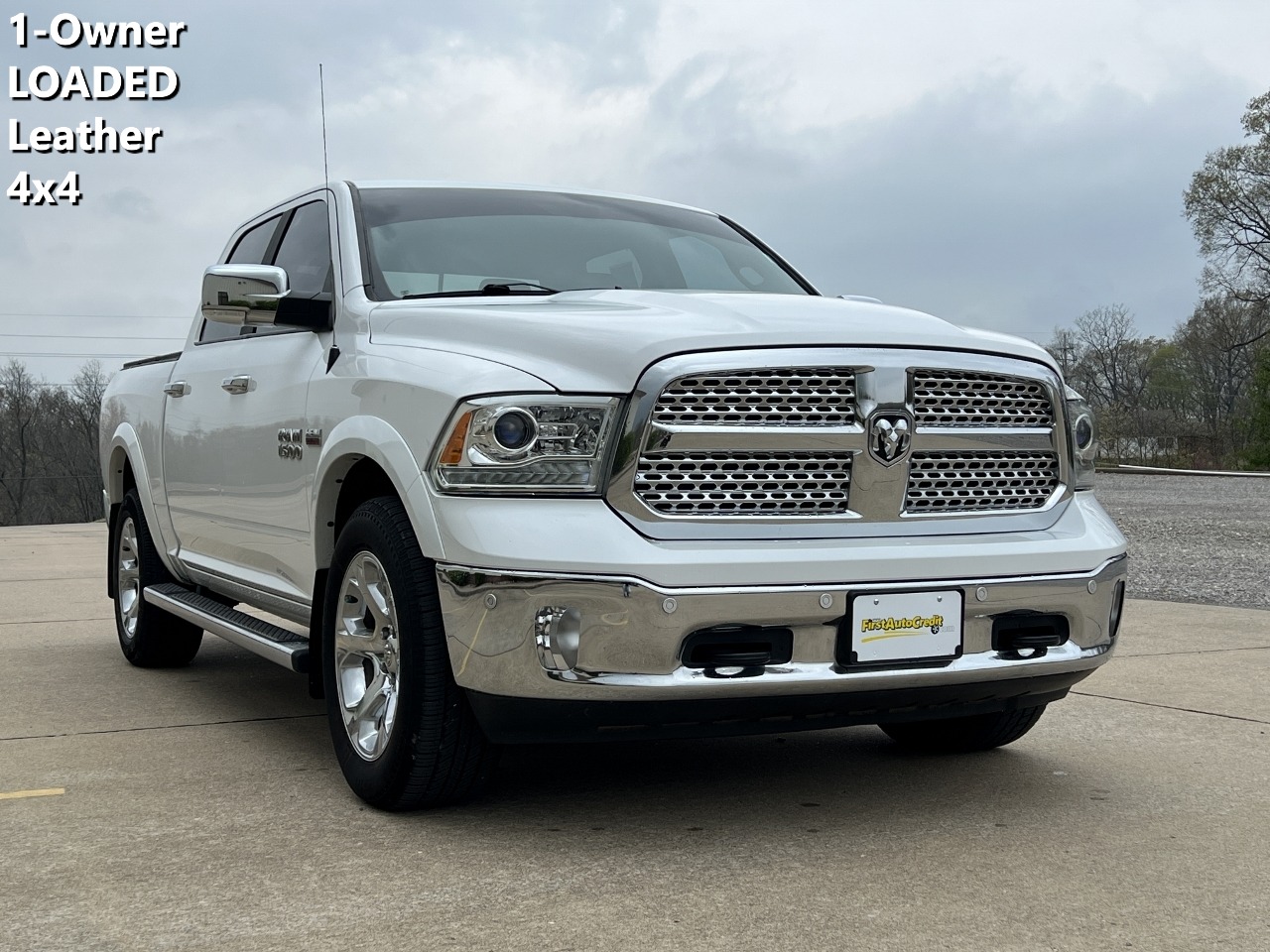 photo of 2018 RAM 1500 Laramie Crew Cab 4x4
