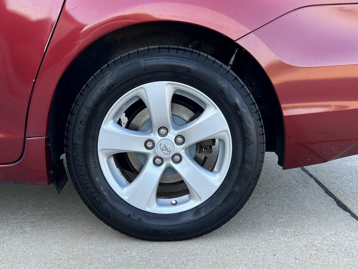 2011 MAROON /Gray Cloth Toyota Sienna LE 8-Pass V6 (5TDKK3DC4BS) with an 3.5L V6 engine, Automatic transmission, located at 506 S. Kingshighway, Cape Girardeau, MO, 63703, (573) 235-5000, 37.294991, -89.553635 - 2011 Toyota Sienna LE Local 1-Owner 199xxx miles Front Wheel Drive 3.5L V6 Automatic 3rd Row Power Driver Seat Backup Camera Cruise Power Windows/Locks/Mirrors We have financing available and we accept trades! Fill out a credit application on our website or come by today! If you have any - Photo#34