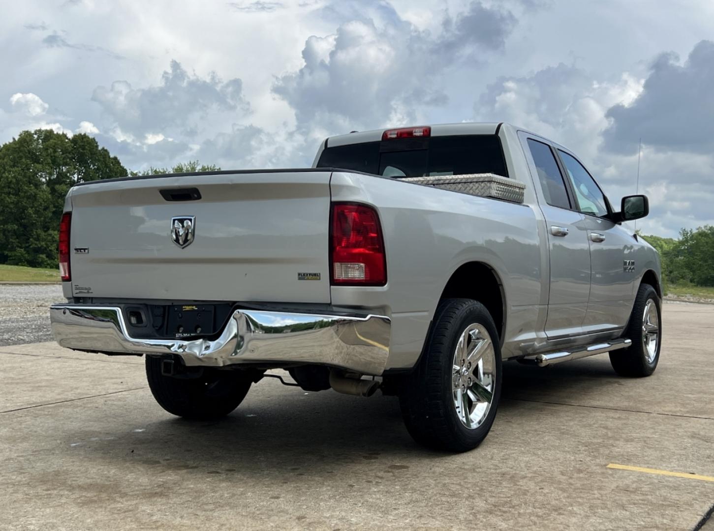 2015 SILVER /Gray Cloth RAM 1500 SLT Quad Cab 2WD (1C6RR6GG5FS) with an 3.6L V6 engine, Automatic transmission, located at 506 S. Kingshighway, Cape Girardeau, MO, 63703, (573) 235-5000, 37.294991, -89.553635 - 2015 Ram 1500 SLT 96xxx miles Rear Wheel Drive 3.6L V6 Automatic Bluetooth Cruise Power Windows/Locks/Mirrors We have financing available and we accept trades! Fill out a credit application on our website or come by today! If you have any questions, give us a call at (573) 235-5000 or visit - Photo#5