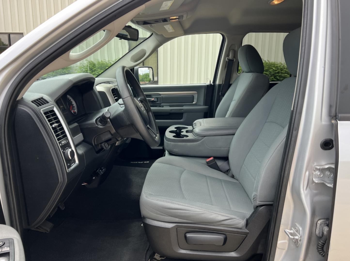 2015 SILVER /Gray Cloth RAM 1500 SLT Quad Cab 2WD (1C6RR6GG5FS) with an 3.6L V6 engine, Automatic transmission, located at 506 S. Kingshighway, Cape Girardeau, MO, 63703, (573) 235-5000, 37.294991, -89.553635 - 2015 Ram 1500 SLT 96xxx miles Rear Wheel Drive 3.6L V6 Automatic Bluetooth Cruise Power Windows/Locks/Mirrors We have financing available and we accept trades! Fill out a credit application on our website or come by today! If you have any questions, give us a call at (573) 235-5000 or visit - Photo#10