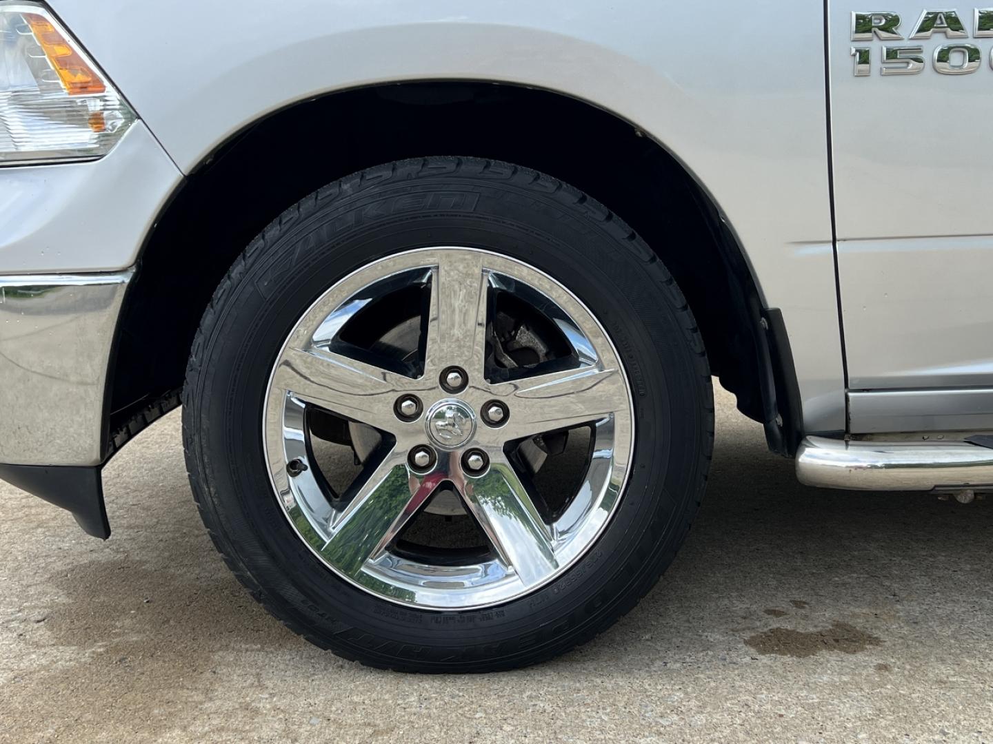 2015 SILVER /Gray Cloth RAM 1500 SLT Quad Cab 2WD (1C6RR6GG5FS) with an 3.6L V6 engine, Automatic transmission, located at 506 S. Kingshighway, Cape Girardeau, MO, 63703, (573) 235-5000, 37.294991, -89.553635 - 2015 Ram 1500 SLT 96xxx miles Rear Wheel Drive 3.6L V6 Automatic Bluetooth Cruise Power Windows/Locks/Mirrors We have financing available and we accept trades! Fill out a credit application on our website or come by today! If you have any questions, give us a call at (573) 235-5000 or visit - Photo#29