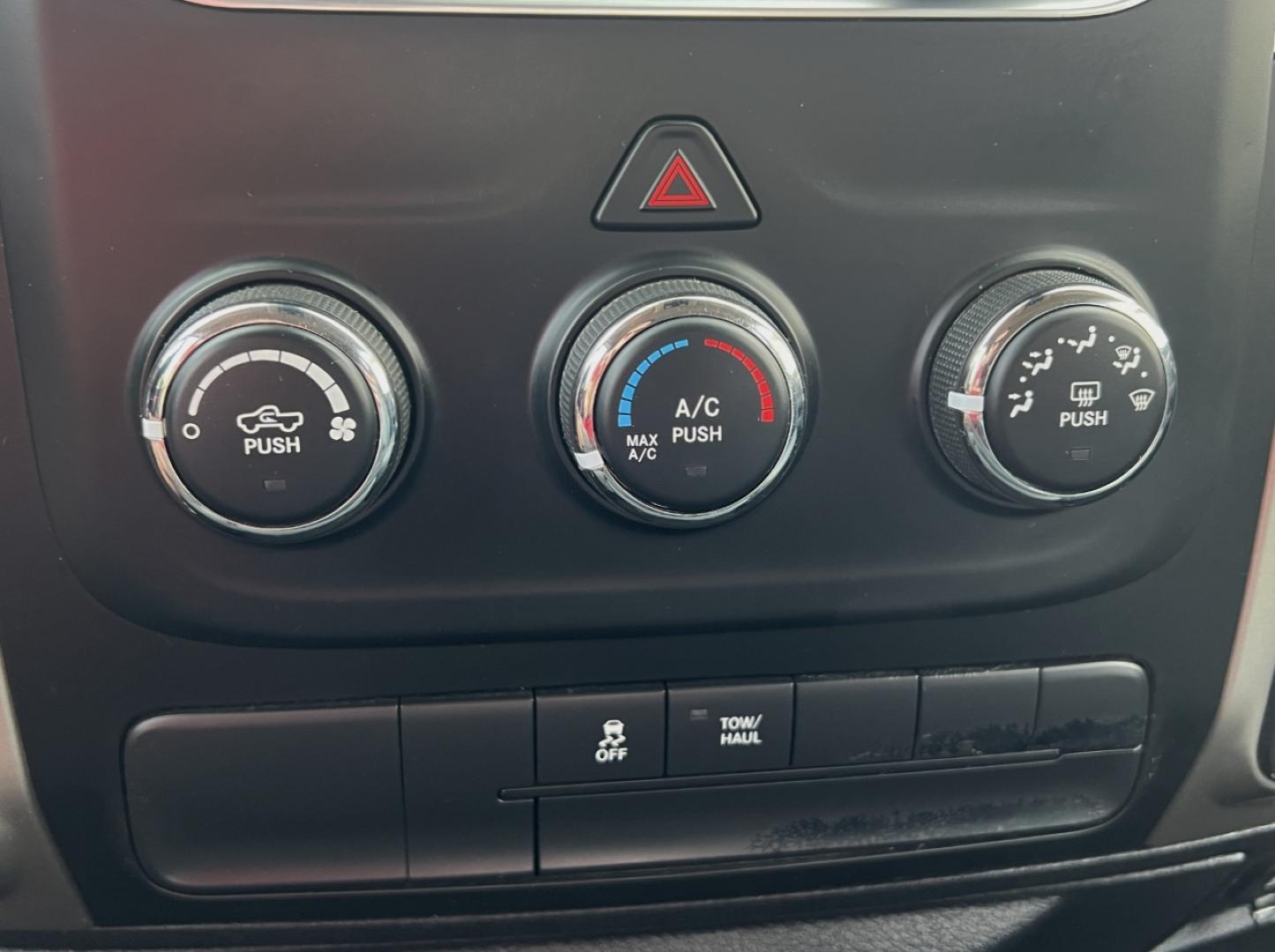 2015 SILVER /Gray Cloth RAM 1500 SLT Quad Cab 2WD (1C6RR6GG5FS) with an 3.6L V6 engine, Automatic transmission, located at 506 S. Kingshighway, Cape Girardeau, MO, 63703, (573) 235-5000, 37.294991, -89.553635 - 2015 Ram 1500 SLT 96xxx miles Rear Wheel Drive 3.6L V6 Automatic Bluetooth Cruise Power Windows/Locks/Mirrors We have financing available and we accept trades! Fill out a credit application on our website or come by today! If you have any questions, give us a call at (573) 235-5000 or visit - Photo#21