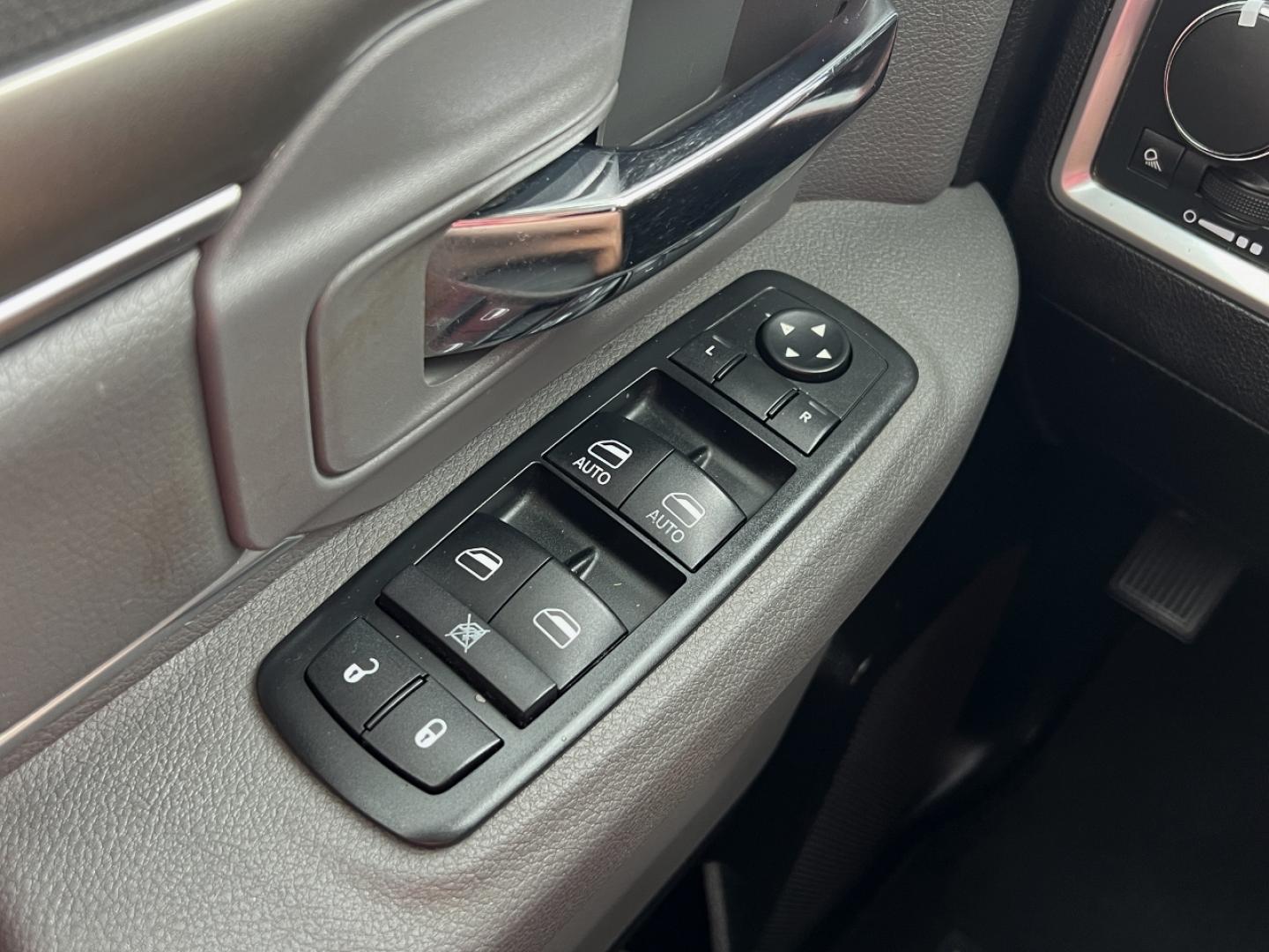 2015 SILVER /Gray Cloth RAM 1500 SLT Quad Cab 2WD (1C6RR6GG5FS) with an 3.6L V6 engine, Automatic transmission, located at 506 S. Kingshighway, Cape Girardeau, MO, 63703, (573) 235-5000, 37.294991, -89.553635 - 2015 Ram 1500 SLT 96xxx miles Rear Wheel Drive 3.6L V6 Automatic Bluetooth Cruise Power Windows/Locks/Mirrors We have financing available and we accept trades! Fill out a credit application on our website or come by today! If you have any questions, give us a call at (573) 235-5000 or visit - Photo#23
