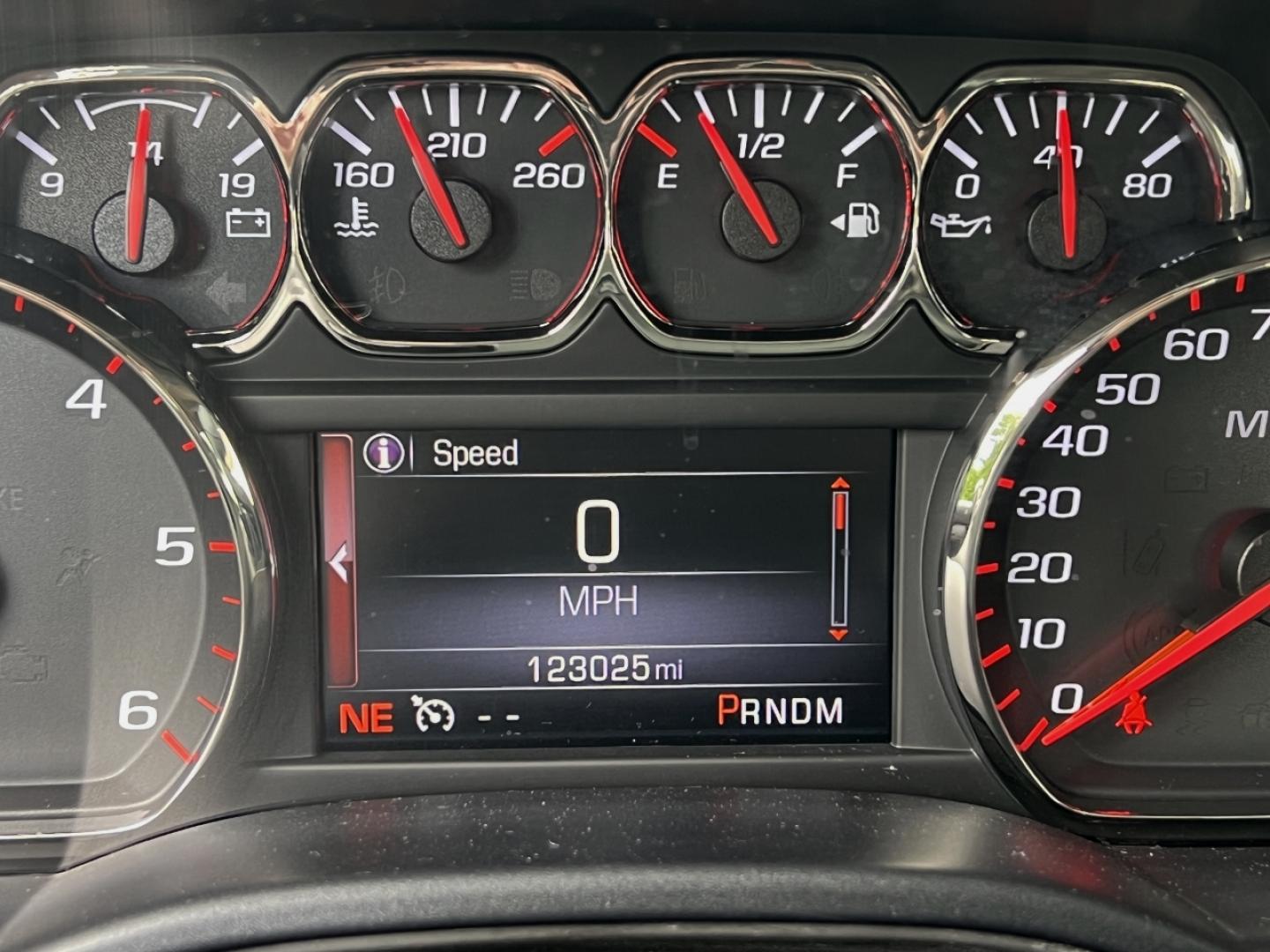 2015 GRAY /Black Leather GMC Sierra 1500 SLT Crew Cab 4x4 (3GTU2VEC2FG) with an 5.3L V8 engine, Automatic transmission, located at 506 S. Kingshighway, Cape Girardeau, MO, 63703, (573) 235-5000, 37.294991, -89.553635 - 2015 GMC Sierra 1500 SLT 1-Owner 123xxx miles 4x4 5.3L V8 Automatic Leather Navigation Power/Heated/Cooled Seats Backup Camera Bluetooth Remote Start Cruise Power Windows/Locks/Mirrors We have financing available and we accept trades! Fill out a credit application on our website or com - Photo#24