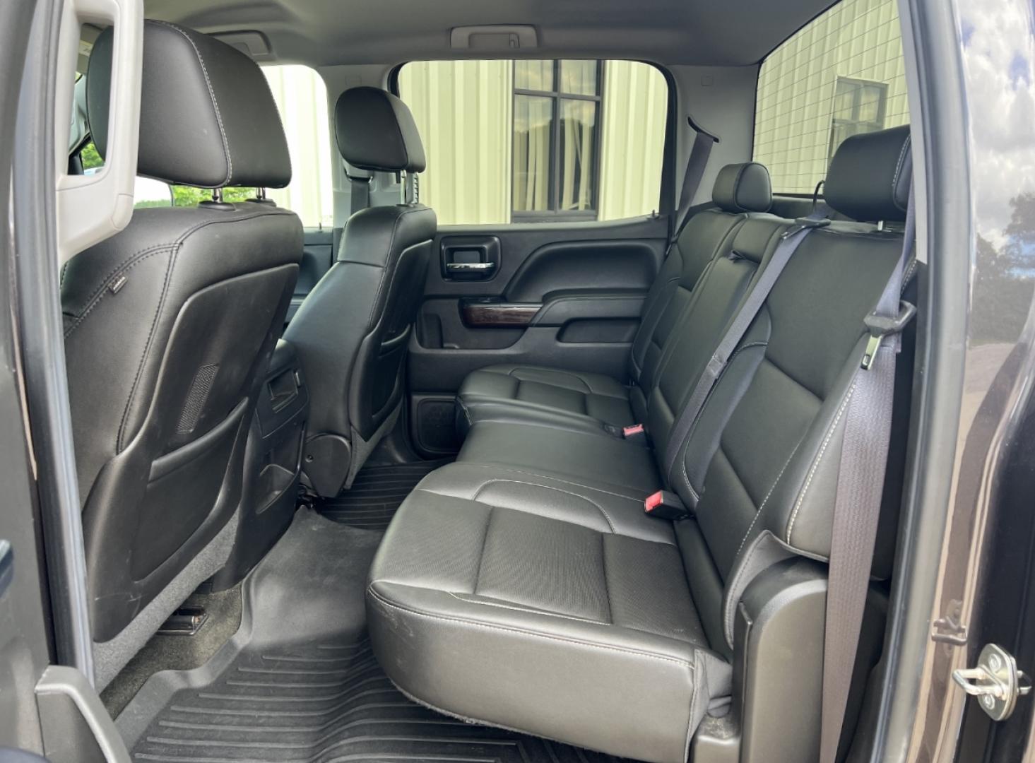 2015 GRAY /Black Leather GMC Sierra 1500 SLT Crew Cab 4x4 (3GTU2VEC2FG) with an 5.3L V8 engine, Automatic transmission, located at 506 S. Kingshighway, Cape Girardeau, MO, 63703, (573) 235-5000, 37.294991, -89.553635 - 2015 GMC Sierra 1500 SLT 1-Owner 123xxx miles 4x4 5.3L V8 Automatic Leather Navigation Power/Heated/Cooled Seats Backup Camera Bluetooth Remote Start Cruise Power Windows/Locks/Mirrors We have financing available and we accept trades! Fill out a credit application on our website or com - Photo#19