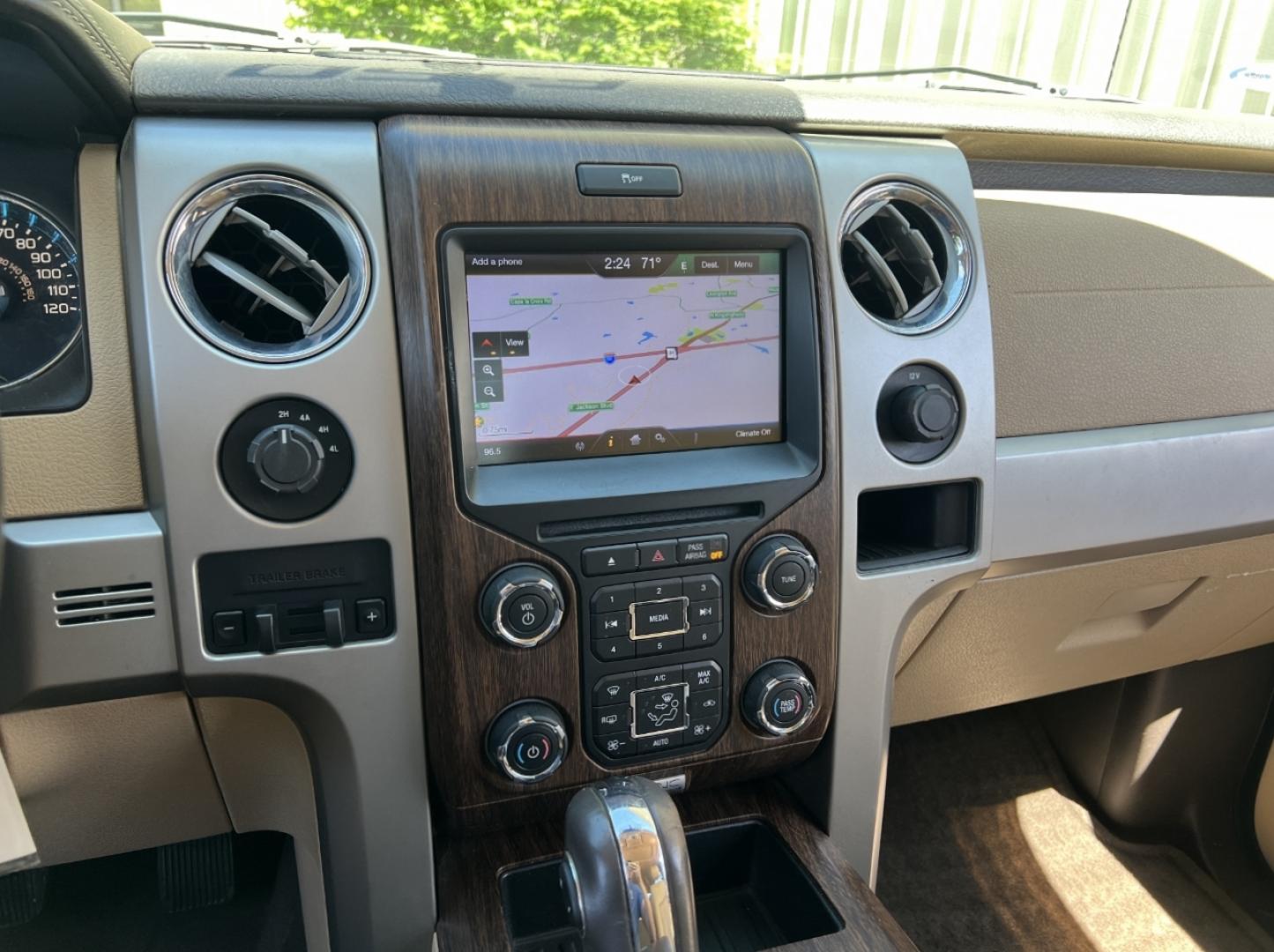 2013 BLACK /Tan Leather Ford F-150 Lariat SuperCrew 6.5-ft. Bed 4WD (1FTFW1EF4DK) with an 5.0L V8 engine, Automatic transmission, located at 506 S. Kingshighway, Cape Girardeau, MO, 63703, (573) 235-5000, 37.294991, -89.553635 - 2013 Ford F-150 Lariat 103xxx miles 4x4 5.0L V8 Automatic Leather Navigation Backup Camera Power/Heated/Cooled Seats Sunroof Bluetooth Remote Start Cruise Power Windows/Locks/Mirrors We have financing available and we accept trades! Fill out a credit application on our website or come - Photo#28