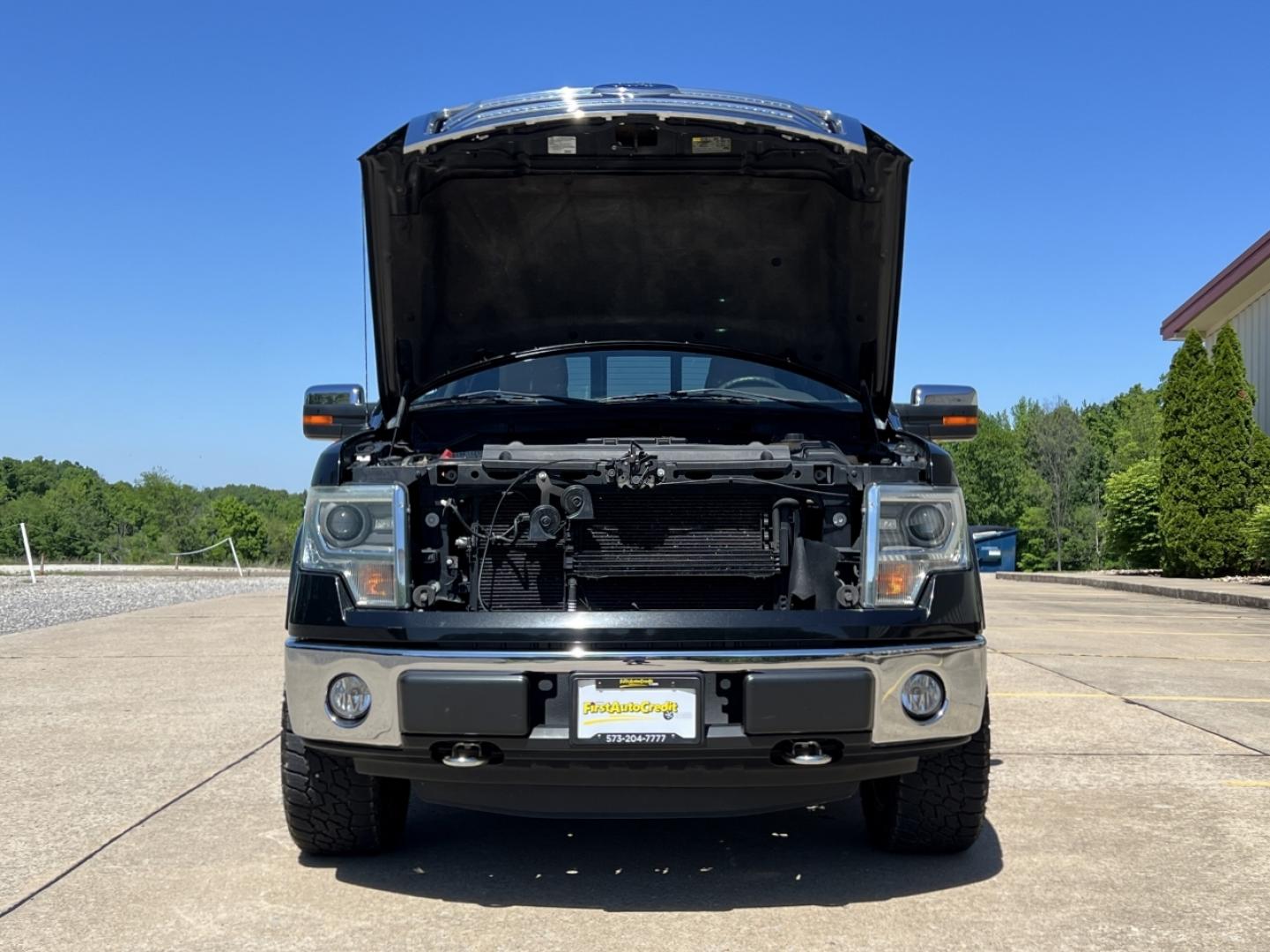 2013 BLACK /Tan Leather Ford F-150 Lariat SuperCrew 6.5-ft. Bed 4WD (1FTFW1EF4DK) with an 5.0L V8 engine, Automatic transmission, located at 506 S. Kingshighway, Cape Girardeau, MO, 63703, (573) 235-5000, 37.294991, -89.553635 - 2013 Ford F-150 Lariat 103xxx miles 4x4 5.0L V8 Automatic Leather Navigation Backup Camera Power/Heated/Cooled Seats Sunroof Bluetooth Remote Start Cruise Power Windows/Locks/Mirrors We have financing available and we accept trades! Fill out a credit application on our website or come - Photo#37