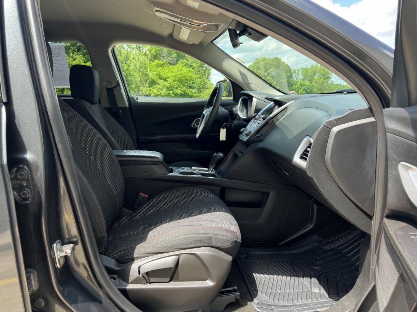 2017 GRAY /Black Cloth Chevrolet Equinox LT 2WD (2GNALCEKXH1) with an 2.4L 4 Cyl. engine, Automatic transmission, located at 506 S. Kingshighway, Cape Girardeau, MO, 63703, (573) 235-5000, 37.294991, -89.553635 - 2017 Chevrolet Equinox LT 131xxx miles Front Wheel Drive 2.4L 4 Cyl. Automatic Backup Camera Bluetooth Cruise Power Windows/Locks/Mirrors We have financing available and we accept trades! Fill out a credit application on our website or come by today! If you have any questions, give us a ca - Photo#13