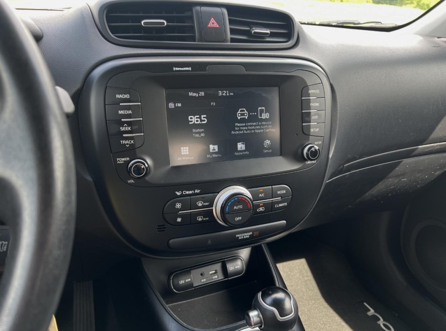 2018 BLUE /Black Cloth Kia Soul + (KNDJP3A51J7) with an 2.0L 4 Cyl. engine, Automatic transmission, located at 506 S. Kingshighway, Cape Girardeau, MO, 63703, (573) 235-5000, 37.294991, -89.553635 - 2018 Kia Soul + 97xxx miles Front Wheel Drive 2.0L 4 Cyl. Automatic Backup Camera Bluetooth Cruise Power Windows/Locks/Mirrors We have financing available and we accept trades! Fill out a credit application on our website or come by today! If you have any questions, give us a call at (573) - Photo#21