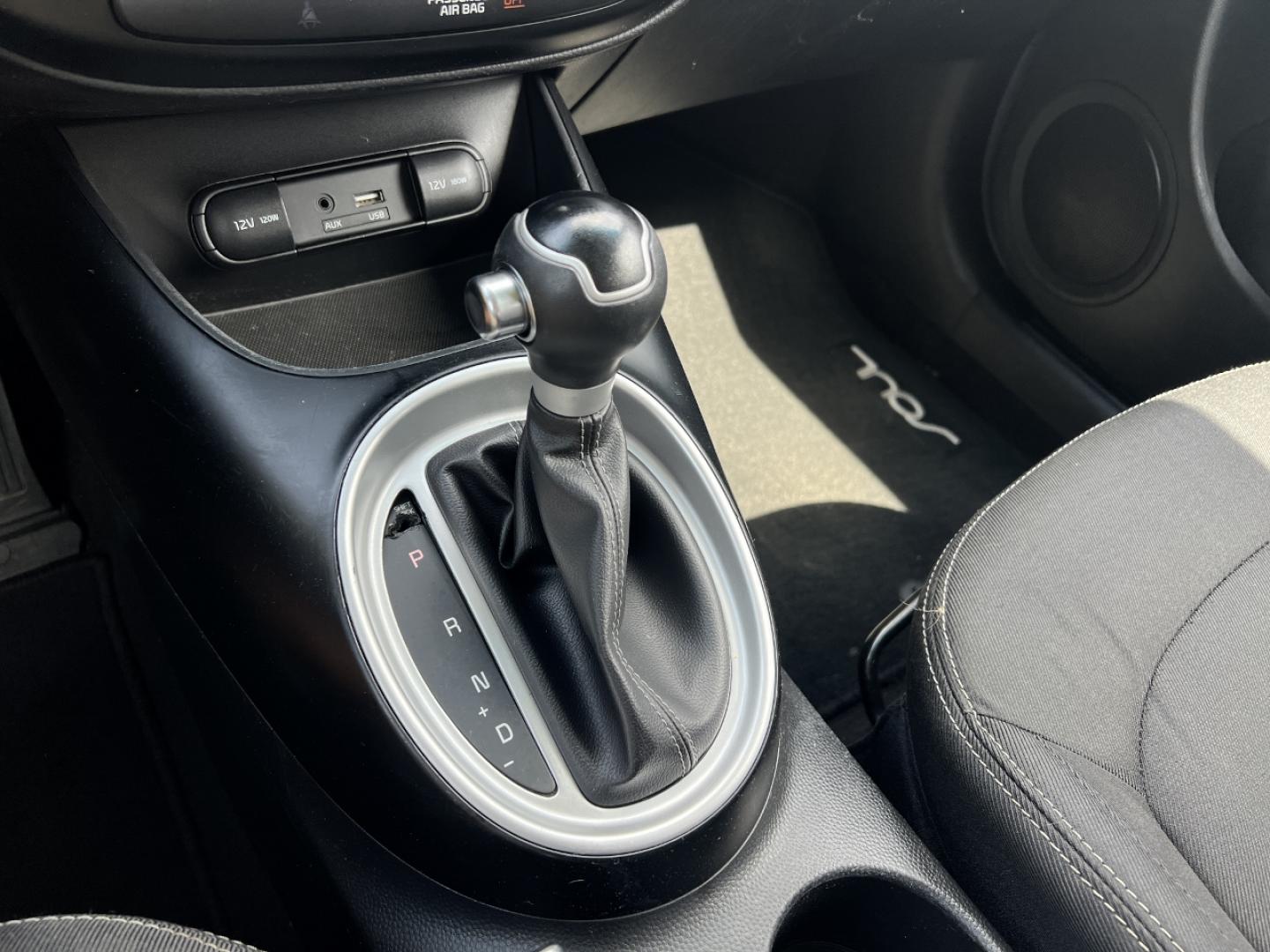 2018 BLUE /Black Cloth Kia Soul + (KNDJP3A51J7) with an 2.0L 4 Cyl. engine, Automatic transmission, located at 506 S. Kingshighway, Cape Girardeau, MO, 63703, (573) 235-5000, 37.294991, -89.553635 - 2018 Kia Soul + 97xxx miles Front Wheel Drive 2.0L 4 Cyl. Automatic Backup Camera Bluetooth Cruise Power Windows/Locks/Mirrors We have financing available and we accept trades! Fill out a credit application on our website or come by today! If you have any questions, give us a call at (573) - Photo#20