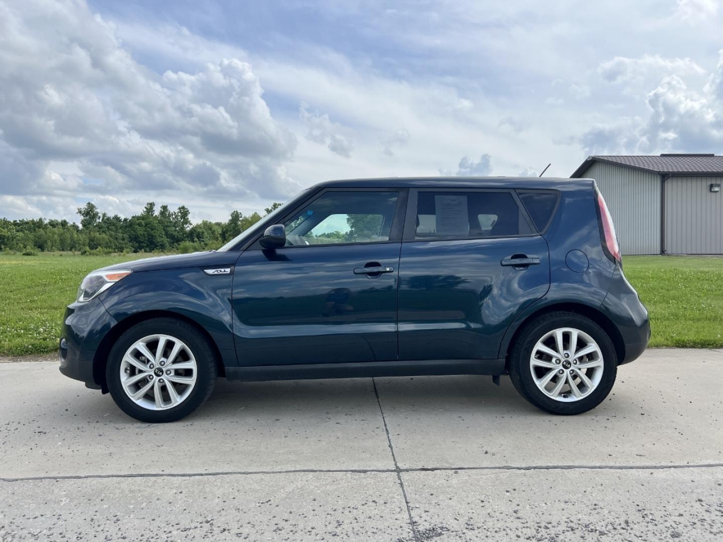 2018 BLUE /Black Cloth Kia Soul + (KNDJP3A51J7) with an 2.0L 4 Cyl. engine, Automatic transmission, located at 506 S. Kingshighway, Cape Girardeau, MO, 63703, (573) 235-5000, 37.294991, -89.553635 - 2018 Kia Soul + 97xxx miles Front Wheel Drive 2.0L 4 Cyl. Automatic Backup Camera Bluetooth Cruise Power Windows/Locks/Mirrors We have financing available and we accept trades! Fill out a credit application on our website or come by today! If you have any questions, give us a call at (573) - Photo#4