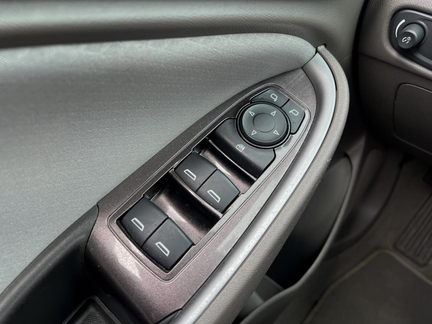 2020 WHITE /Gray Cloth Chevrolet Malibu LS (1G1ZC5ST6LF) with an 1.5L 4 Cyl. engine, Automatic transmission, located at 506 S. Kingshighway, Cape Girardeau, MO, 63703, (573) 235-5000, 37.294991, -89.553635 - 2020 Chevrolet Malibu LS 1-Owner 106xxx miles Front Wheel Drive 1.5L 4 Cyl. Automatic Backup Camera Bluetooth Cruise Power Windows/Locks/Mirrors We have financing available and we accept trades! Fill out a credit application on our website or come by today! If you have any questions, give - Photo#26