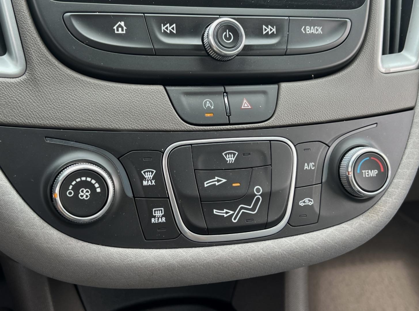 2020 WHITE /Gray Cloth Chevrolet Malibu LS (1G1ZC5ST6LF) with an 1.5L 4 Cyl. engine, Automatic transmission, located at 506 S. Kingshighway, Cape Girardeau, MO, 63703, (573) 235-5000, 37.294991, -89.553635 - 2020 Chevrolet Malibu LS 1-Owner 106xxx miles Front Wheel Drive 1.5L 4 Cyl. Automatic Backup Camera Bluetooth Cruise Power Windows/Locks/Mirrors We have financing available and we accept trades! Fill out a credit application on our website or come by today! If you have any questions, give - Photo#24