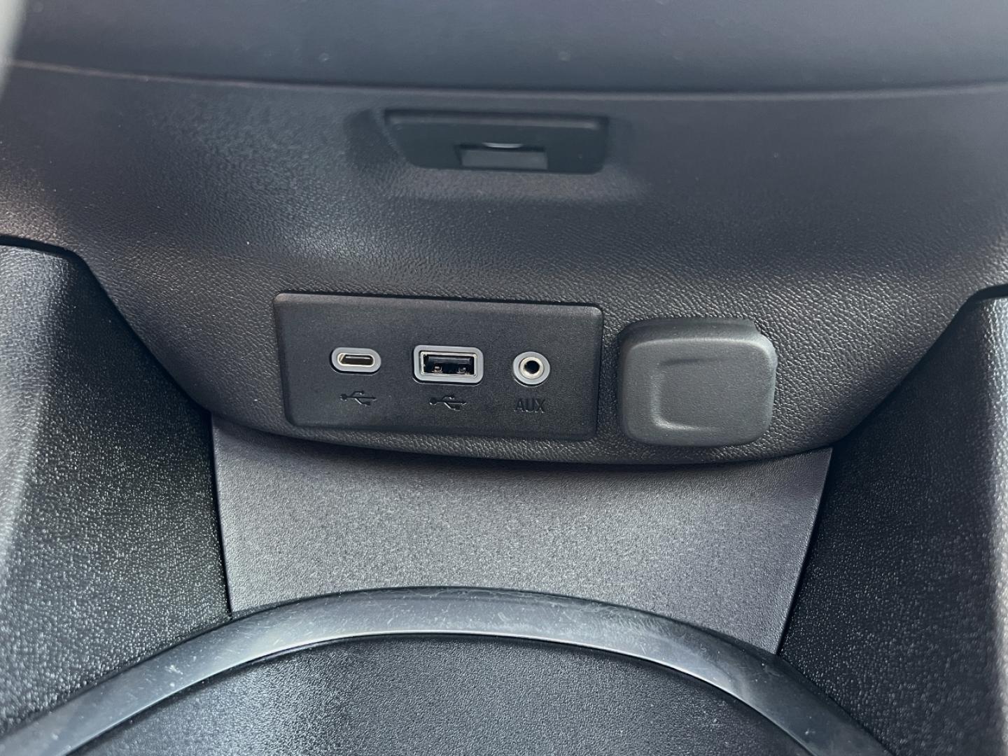 2022 GRAY /Black Cloth Chevrolet Malibu RS (1G1ZG5STXNF) with an 1.5L 4 Cyl. engine, Automatic transmission, located at 506 S. Kingshighway, Cape Girardeau, MO, 63703, (573) 235-5000, 37.294991, -89.553635 - 2022 Chevrolet Malibu RS 1-Owner 110xxx miles Front Wheel Drive 1.5L 4 Cyl. Automatic Backup Camera Bluetooth Cruise Power Windows/Locks/Mirrors We have financing available and we accept trades! Fill out a credit application on our website or come by today! If you have any questions, give - Photo#26