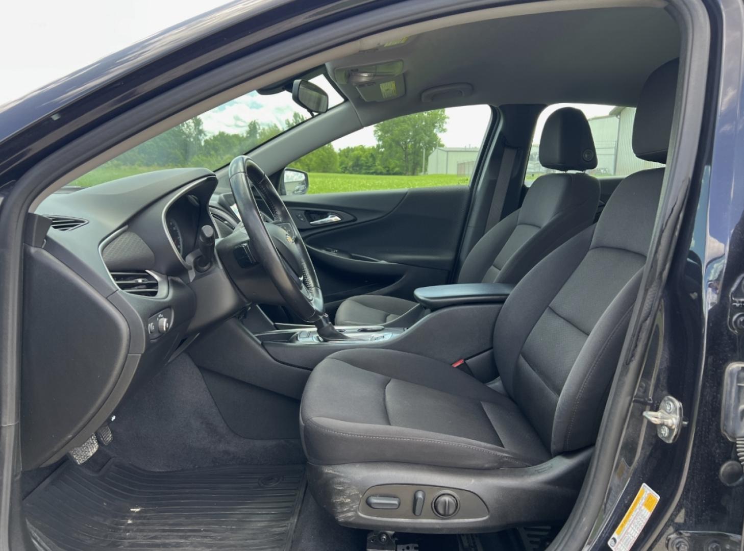 2022 GRAY /Black Cloth Chevrolet Malibu RS (1G1ZG5STXNF) with an 1.5L 4 Cyl. engine, Automatic transmission, located at 506 S. Kingshighway, Cape Girardeau, MO, 63703, (573) 235-5000, 37.294991, -89.553635 - 2022 Chevrolet Malibu RS 1-Owner 110xxx miles Front Wheel Drive 1.5L 4 Cyl. Automatic Backup Camera Bluetooth Cruise Power Windows/Locks/Mirrors We have financing available and we accept trades! Fill out a credit application on our website or come by today! If you have any questions, give - Photo#12