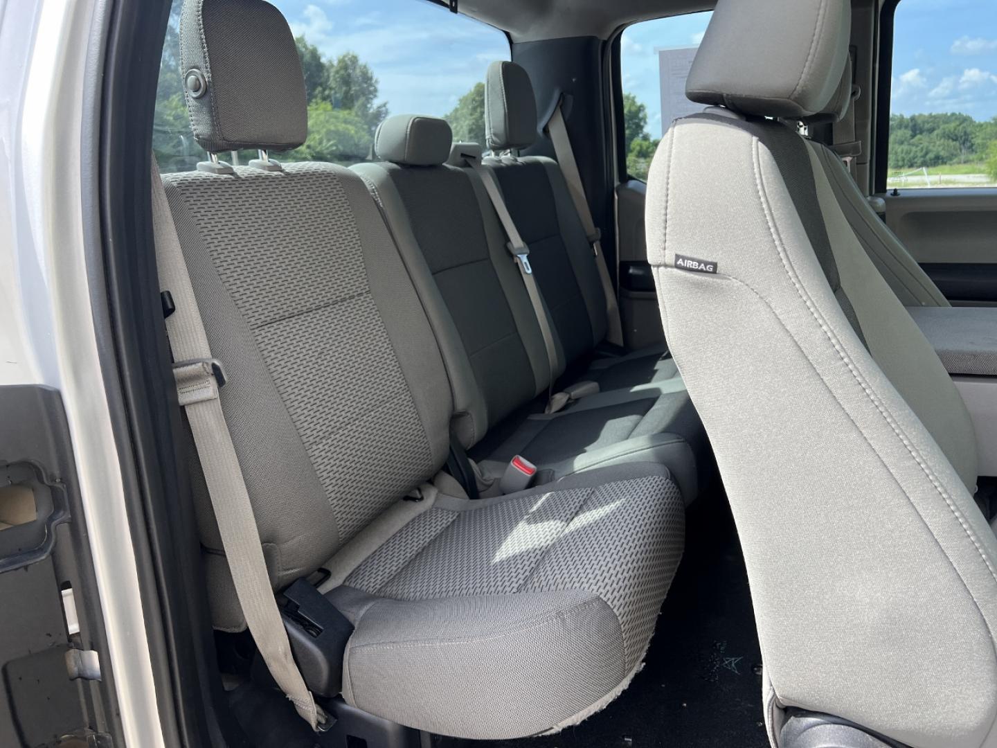 2016 SILVER /Gray Cloth Ford F-150 XL (1FTFX1EF6GK) with an 5.0L V8 engine, Automatic transmission, located at 2990 Old Orchard Rd., Jackson, MO, 63755, 37.354214, -89.612106 - 2016 Ford F150 XL 140xxx miles 4x4 5.0L V8 Automatic New Tires 22" Wheels Cruise Power Windows/Locks/Mirrors We have financing available and we accept trades! Fill out a credit application on our website or come by today! If you have any questions, give us a call at (573) 204-7777 or visit - Photo#15