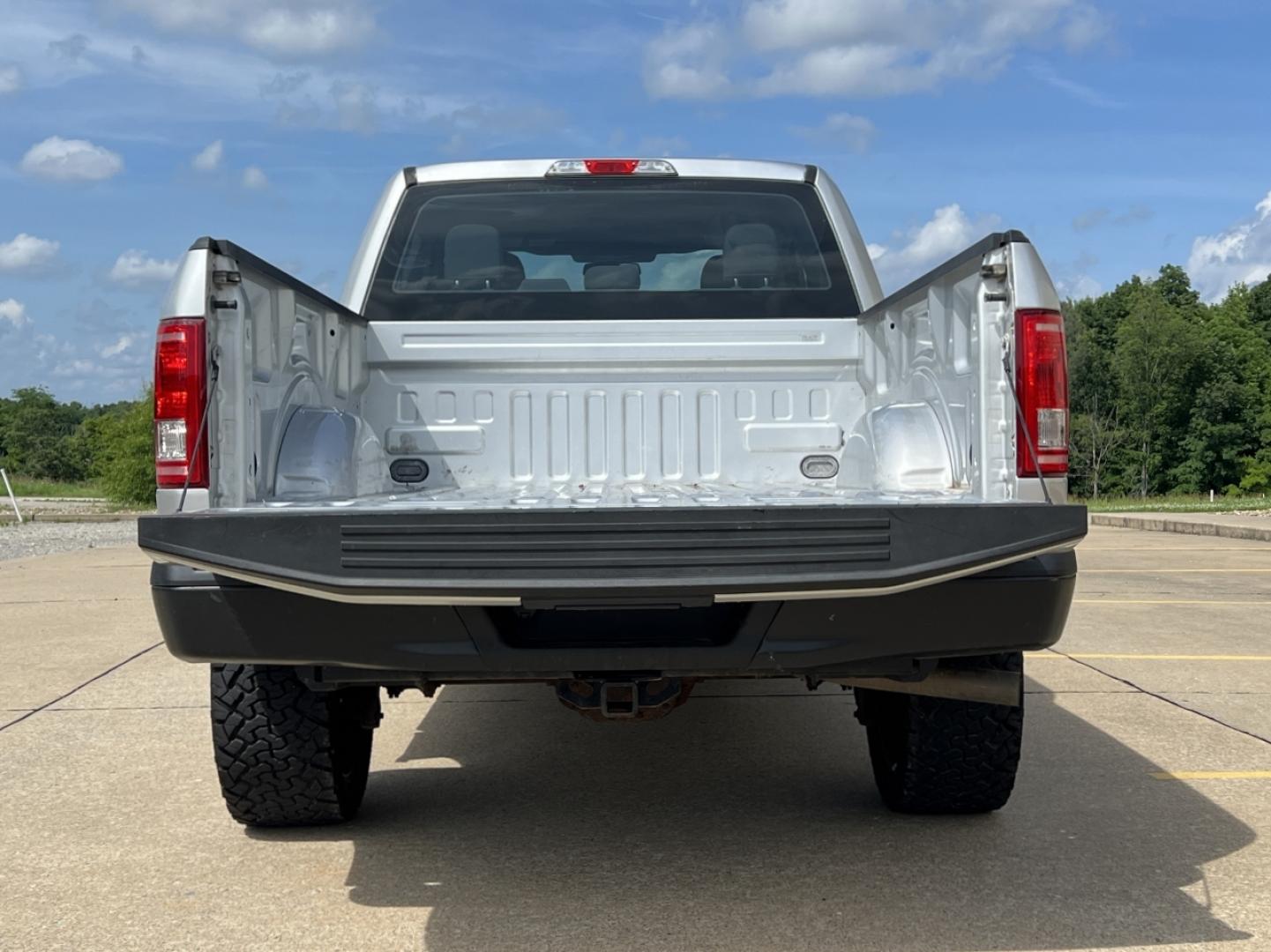 2016 SILVER /Gray Cloth Ford F-150 XL (1FTFX1EF6GK) with an 5.0L V8 engine, Automatic transmission, located at 2990 Old Orchard Rd., Jackson, MO, 63755, 37.354214, -89.612106 - 2016 Ford F150 XL 140xxx miles 4x4 5.0L V8 Automatic New Tires 22" Wheels Cruise Power Windows/Locks/Mirrors We have financing available and we accept trades! Fill out a credit application on our website or come by today! If you have any questions, give us a call at (573) 204-7777 or visit - Photo#17