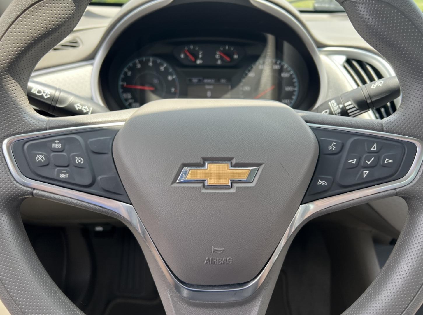 2020 WHITE /Gray Cloth Chevrolet Malibu LS (1G1ZC5ST8LF) with an 1.5L 4 Cyl. engine, Automatic transmission, located at 506 S. Kingshighway, Cape Girardeau, MO, 63703, (573) 235-5000, 37.294991, -89.553635 - 2020 Chevrolet Malibu LS 1-Owner 99xxx miles Front Wheel Drive 1.5L 4 Cyl. Automatic Backup Camera Bluetooth Cruise Power Windows/Locks/Mirrors We have financing available and we accept trades! Fill out a credit application on our website or come by today! If you have any questions, give - Photo#19