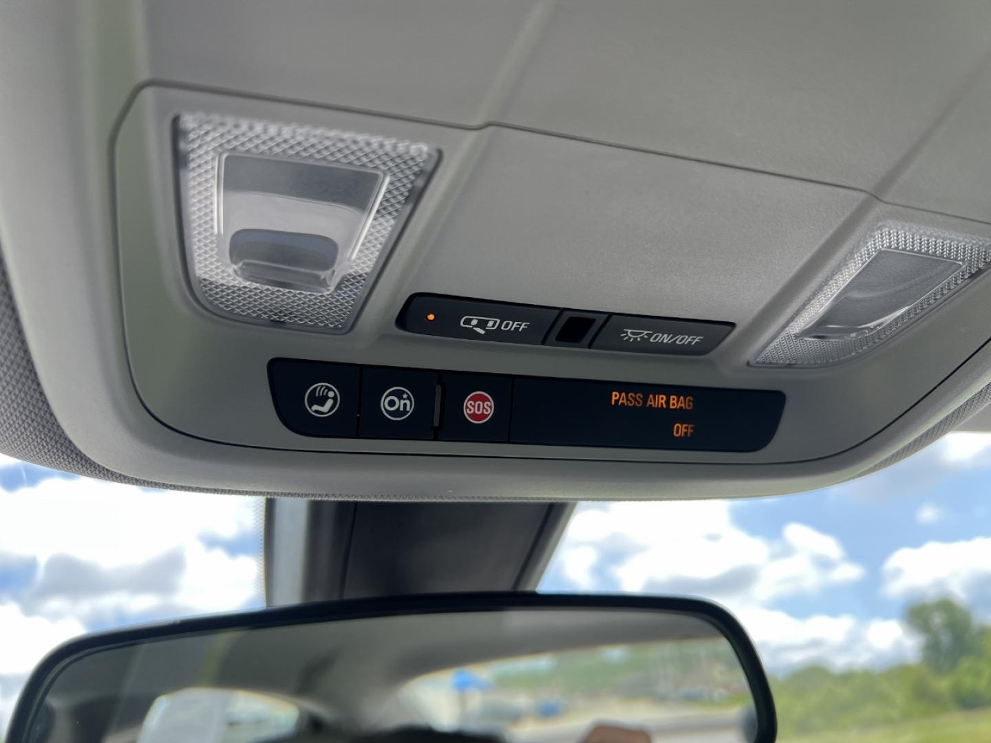 2020 WHITE /Gray Cloth Chevrolet Malibu LS (1G1ZC5ST8LF) with an 1.5L 4 Cyl. engine, Automatic transmission, located at 506 S. Kingshighway, Cape Girardeau, MO, 63703, (573) 235-5000, 37.294991, -89.553635 - 2020 Chevrolet Malibu LS 1-Owner 99xxx miles Front Wheel Drive 1.5L 4 Cyl. Automatic Backup Camera Bluetooth Cruise Power Windows/Locks/Mirrors We have financing available and we accept trades! Fill out a credit application on our website or come by today! If you have any questions, give - Photo#26