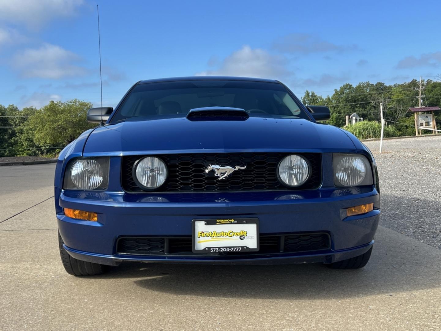 2007 BLUE /Gray Leather Ford Mustang GT Deluxe Coupe (1ZVHT82H175) with an 4.6L V8 engine, Automatic transmission, located at 2990 Old Orchard Rd., Jackson, MO, 63755, 37.354214, -89.612106 - 2007 Ford Mustang GT Deluxe Only 89xxx miles Rear Wheel Drive 4.6L V8 5-Speed Manual Leather Power Driver Seat Cruise Power Windows/Locks/Mirrors We have financing available and we accept trades! Fill out a credit application on our website or come by today! If you have any questions, give - Photo#9