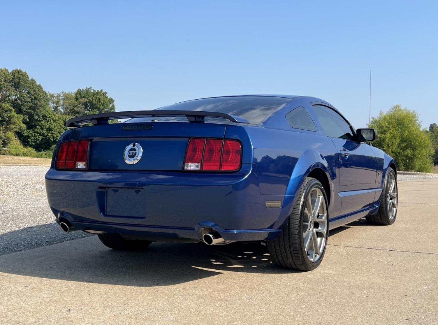 2007 BLUE /Gray Leather Ford Mustang GT Deluxe Coupe (1ZVHT82H175) with an 4.6L V8 engine, Automatic transmission, located at 2990 Old Orchard Rd., Jackson, MO, 63755, 37.354214, -89.612106 - 2007 Ford Mustang GT Deluxe Only 89xxx miles Rear Wheel Drive 4.6L V8 5-Speed Manual Leather Power Driver Seat Cruise Power Windows/Locks/Mirrors We have financing available and we accept trades! Fill out a credit application on our website or come by today! If you have any questions, give - Photo#6