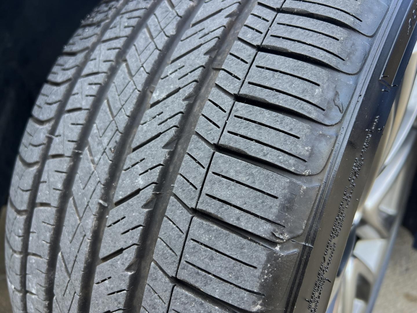 2007 BLUE /Gray Leather Ford Mustang GT Deluxe Coupe (1ZVHT82H175) with an 4.6L V8 engine, Automatic transmission, located at 2990 Old Orchard Rd., Jackson, MO, 63755, 37.354214, -89.612106 - 2007 Ford Mustang GT Deluxe Only 89xxx miles Rear Wheel Drive 4.6L V8 5-Speed Manual Leather Power Driver Seat Cruise Power Windows/Locks/Mirrors We have financing available and we accept trades! Fill out a credit application on our website or come by today! If you have any questions, give - Photo#28