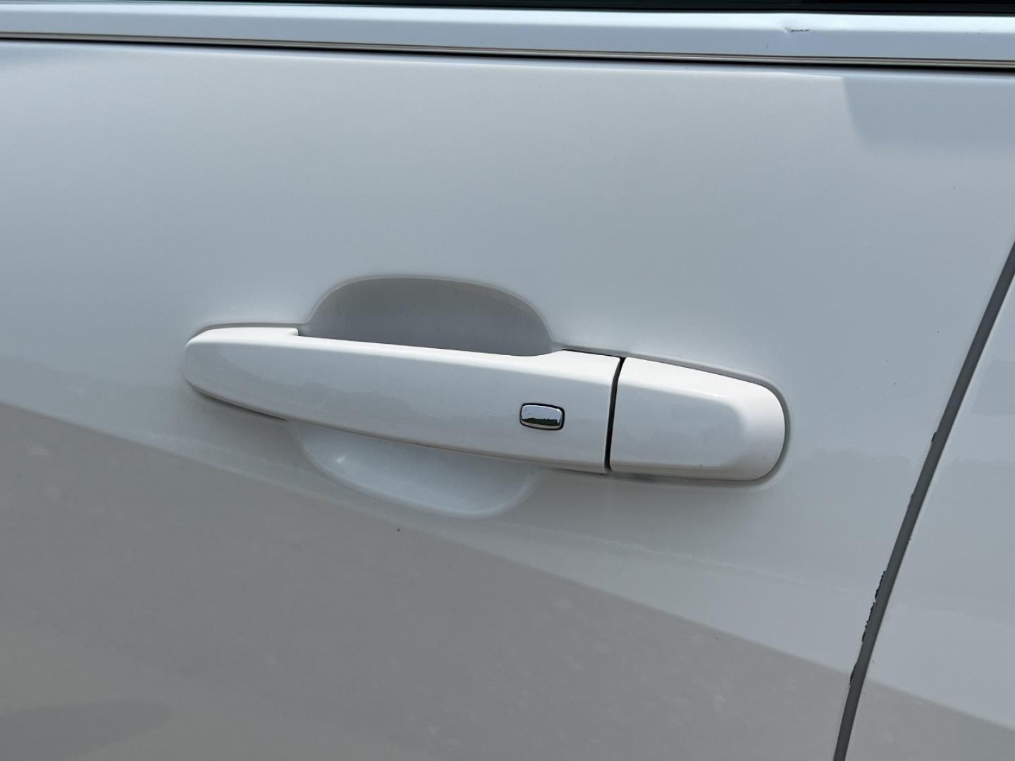 2020 WHITE /Gray Cloth Chevrolet Malibu LS (1G1ZC5ST6LF) with an 1.5L 4 Cyl. engine, Automatic transmission, located at 2990 Old Orchard Rd., Jackson, MO, 63755, 37.354214, -89.612106 - 2020 Chevrolet Malibu LS 1-Owner 113xxx miles Front Wheel Drive 1.5L 4 Cyl. Automatic Backup Camera Bluetooth Cruise Power Windows/Locks/Mirrors We have financing available and we accept trades! Fill out a credit application on our website or come by today! If you have any questions, give - Photo#31