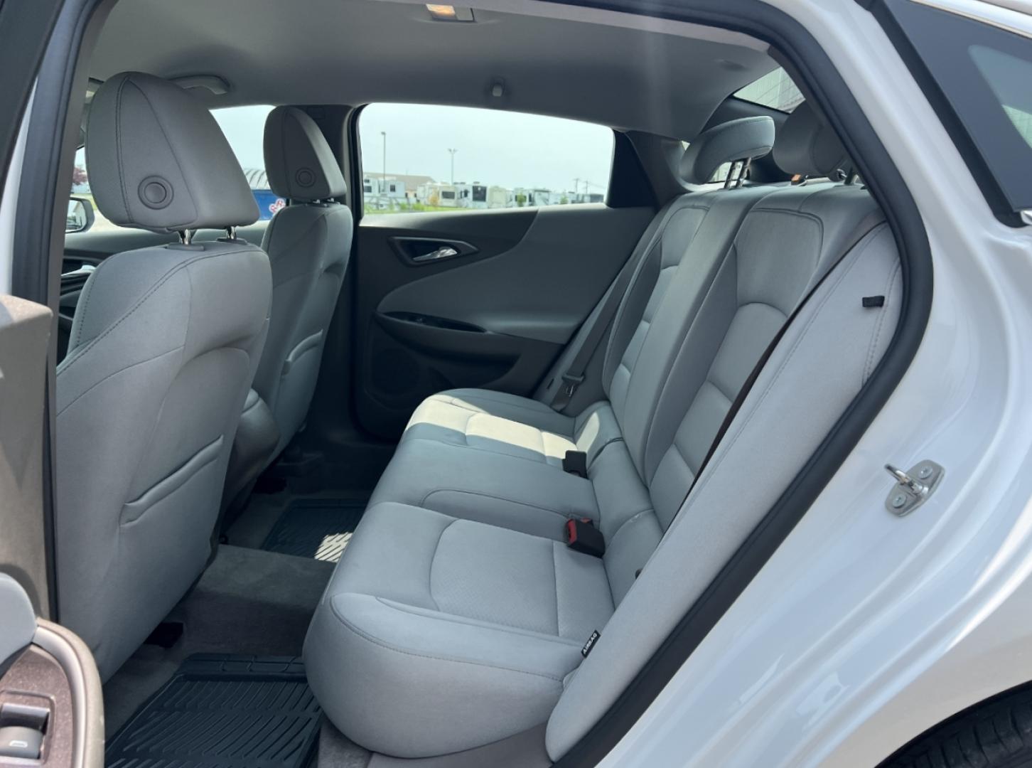 2020 WHITE /Gray Cloth Chevrolet Malibu LS (1G1ZC5ST6LF) with an 1.5L 4 Cyl. engine, Automatic transmission, located at 2990 Old Orchard Rd., Jackson, MO, 63755, 37.354214, -89.612106 - 2020 Chevrolet Malibu LS 1-Owner 113xxx miles Front Wheel Drive 1.5L 4 Cyl. Automatic Backup Camera Bluetooth Cruise Power Windows/Locks/Mirrors We have financing available and we accept trades! Fill out a credit application on our website or come by today! If you have any questions, give - Photo#14