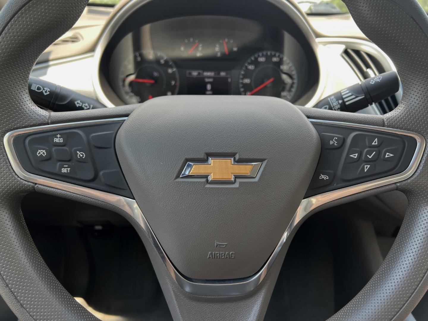2020 WHITE /Gray Cloth Chevrolet Malibu LS (1G1ZC5ST2LF) with an 1.5L 4 Cyl. engine, Automatic transmission, located at 2990 Old Orchard Rd., Jackson, MO, 63755, 37.354214, -89.612106 - 2020 Chevrolet Malibu LS 1-Owner 117xxx miles Front Wheel Drive 1.5L 4 Cyl. Automatic Backup Camera Bluetooth Cruise Power Windows/Locks/Mirrors We have financing available and we accept trades! Fill out a credit application on our website or come by today! If you have any questions, give - Photo#19