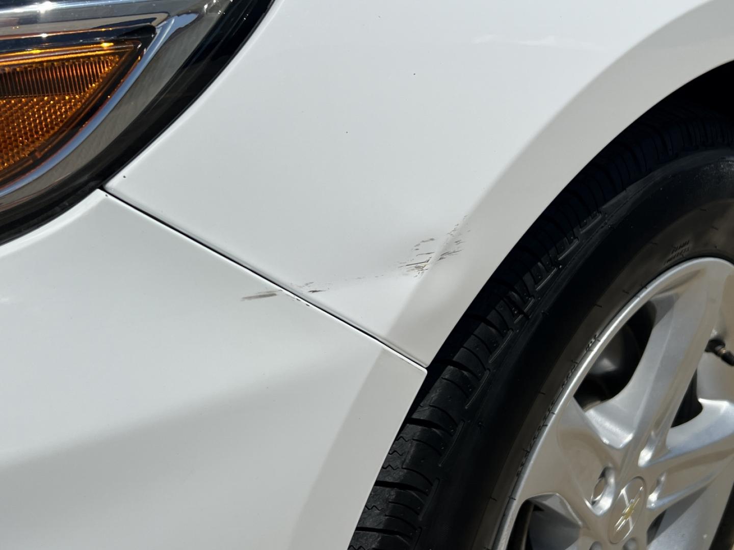 2020 WHITE /Gray Cloth Chevrolet Malibu LS (1G1ZC5ST2LF) with an 1.5L 4 Cyl. engine, Automatic transmission, located at 2990 Old Orchard Rd., Jackson, MO, 63755, 37.354214, -89.612106 - 2020 Chevrolet Malibu LS 1-Owner 117xxx miles Front Wheel Drive 1.5L 4 Cyl. Automatic Backup Camera Bluetooth Cruise Power Windows/Locks/Mirrors We have financing available and we accept trades! Fill out a credit application on our website or come by today! If you have any questions, give - Photo#39